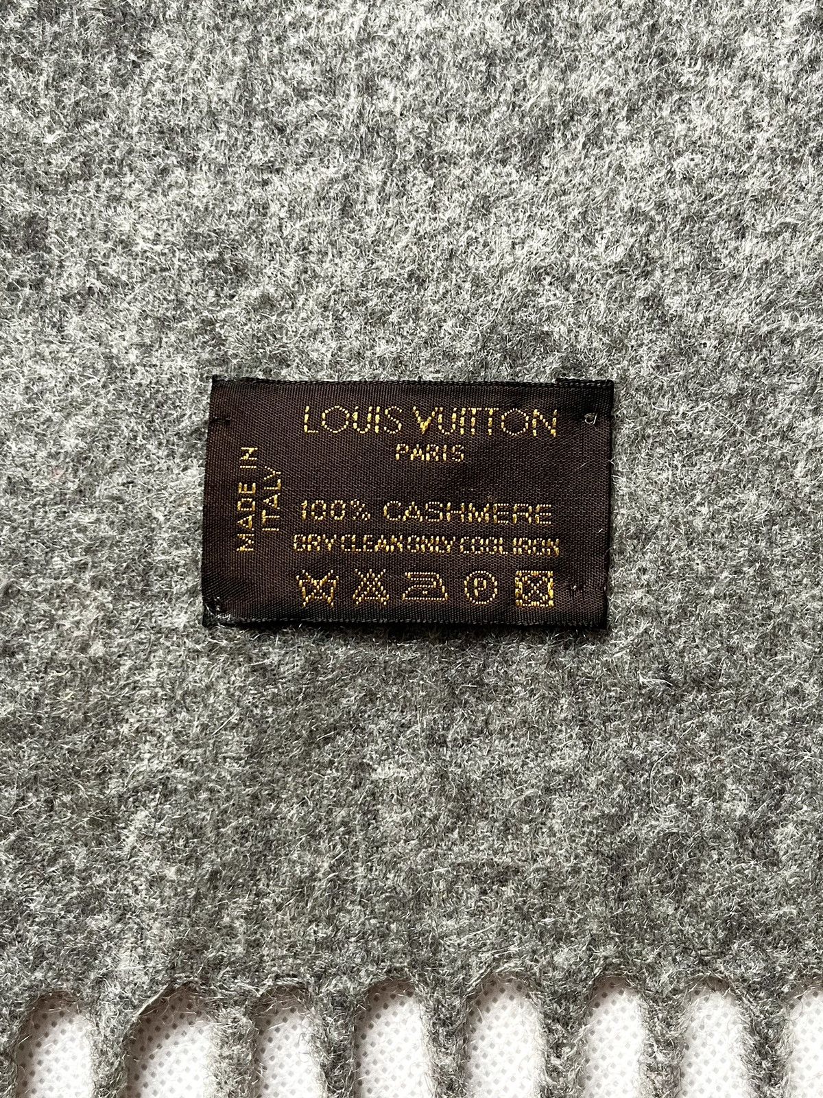 Louis Vuitton Louis Vuitton Single Logo 100% Cashmere Scarf Size ONE SIZE - 15 Thumbnail