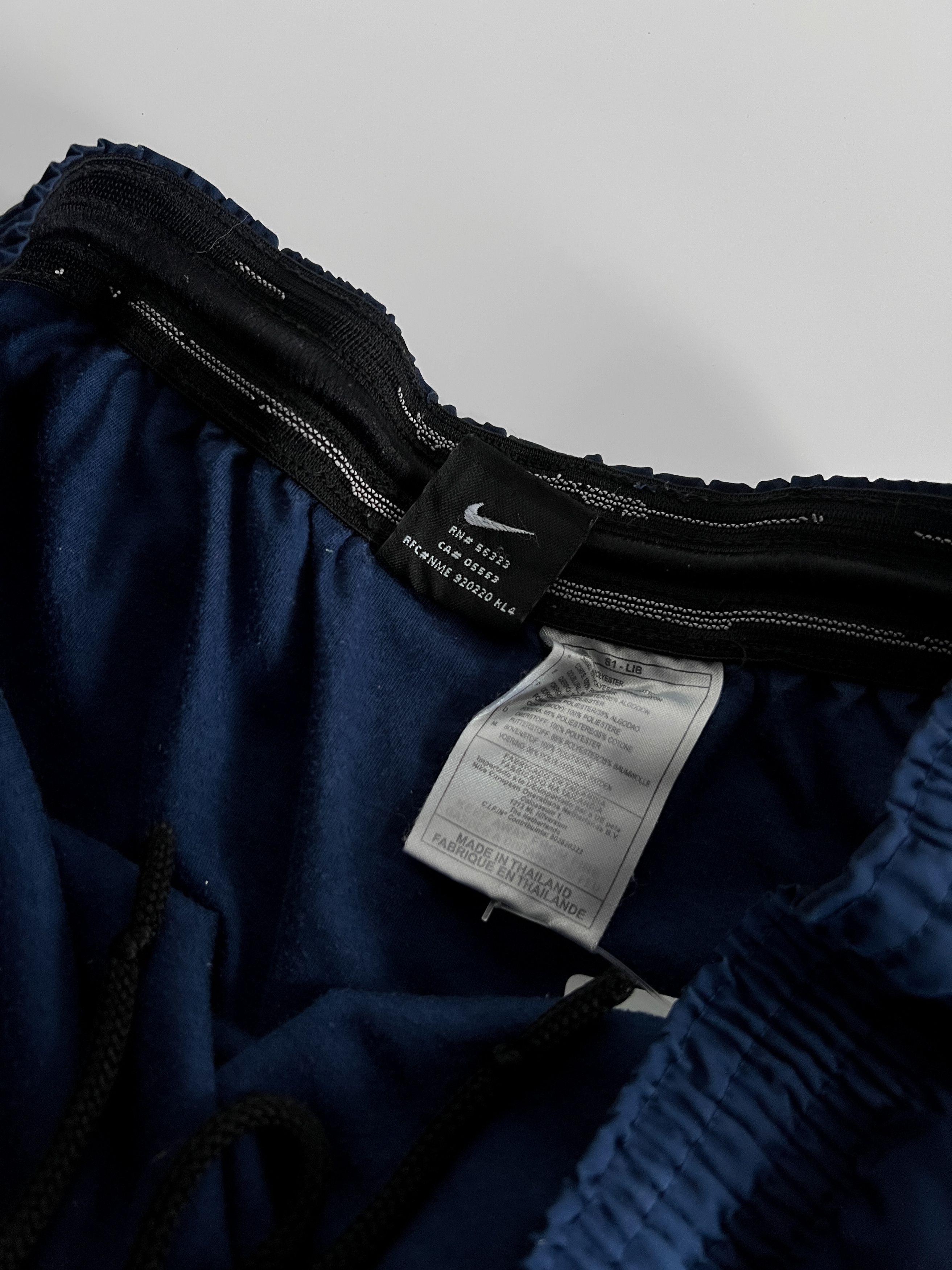 Nike Nike Vintage 90`s Men`s Shorts Size US 32 / EU 48 - 9 Thumbnail
