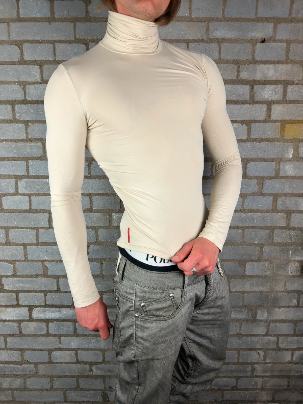 Prada Prada 2000’s archive turtle neck slim fit longsleeve Size US S / EU 44-46 / 1 - 1 Thumbnail