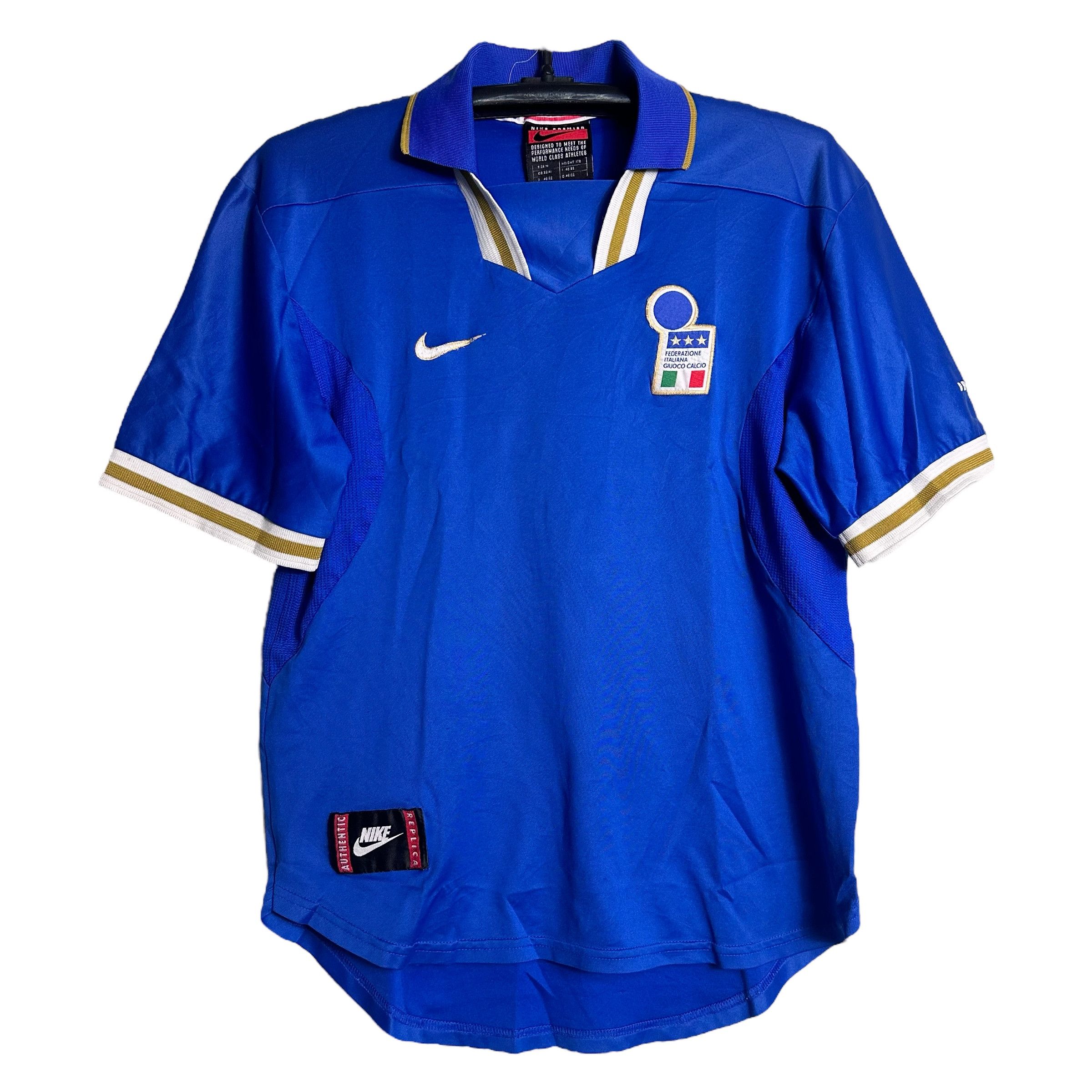 🔥RARE🔥Vintage Nike 1996 Italy Home Jersey Made in UK