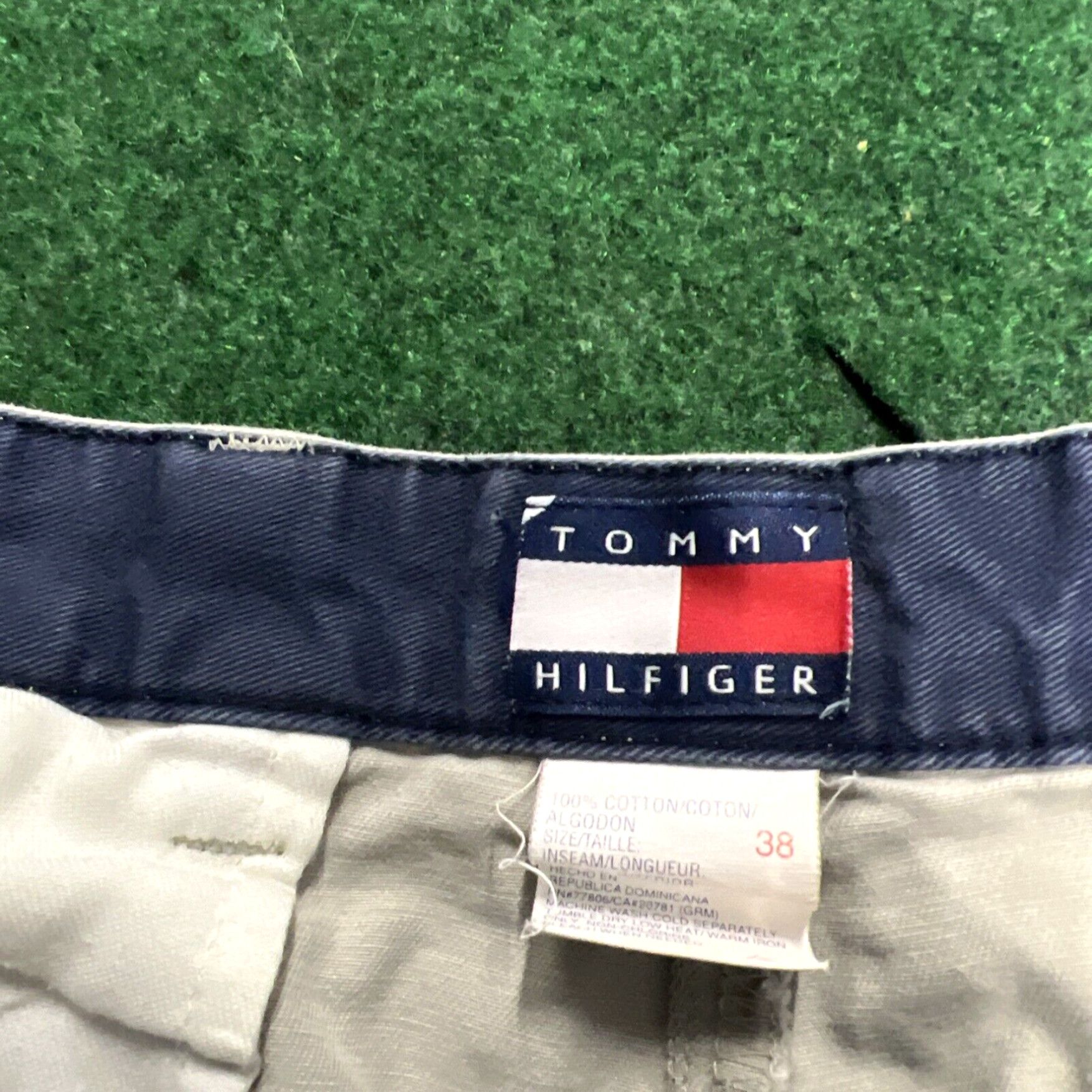 Tommy Hilfiger Tommy Hilfiger Mens Chino Shorts 38 Measures 34 Beige 100% Cotton Vintage Size US 34 / EU 50 - 6 Thumbnail