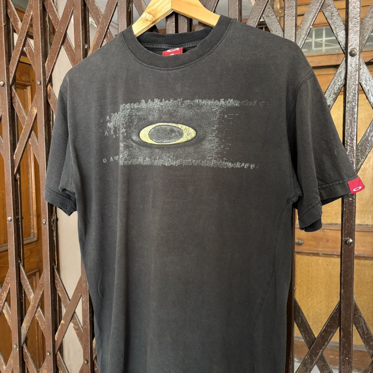 Oakley Vintage Oakley Software T shirt Size US M / EU 48-50 / 2 - 2 Thumbnail