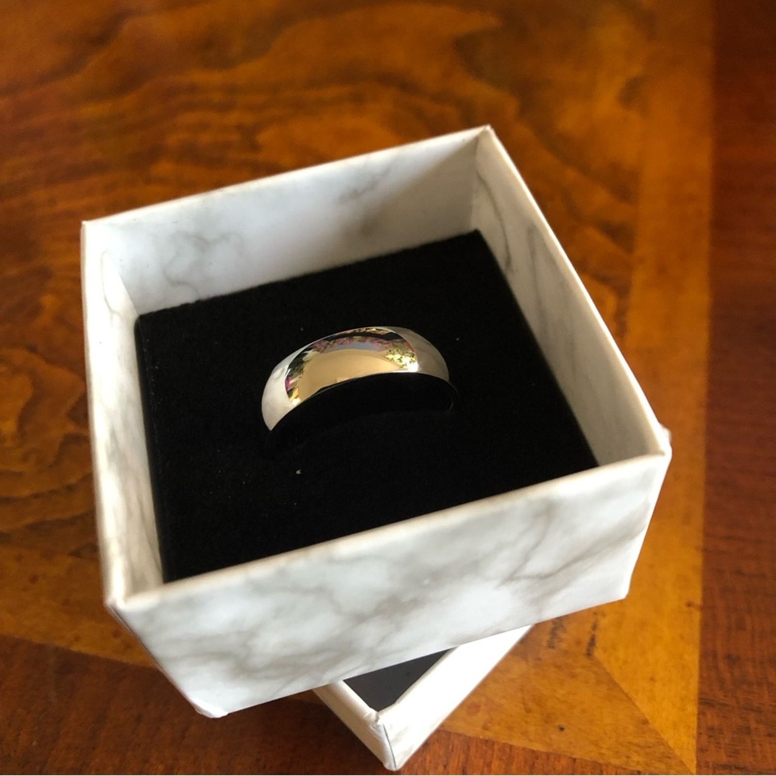 Jewelry Men’s 6mm polished Titanium comfort band ring NIB 9.5 Size ONE SIZE - 2 Thumbnail