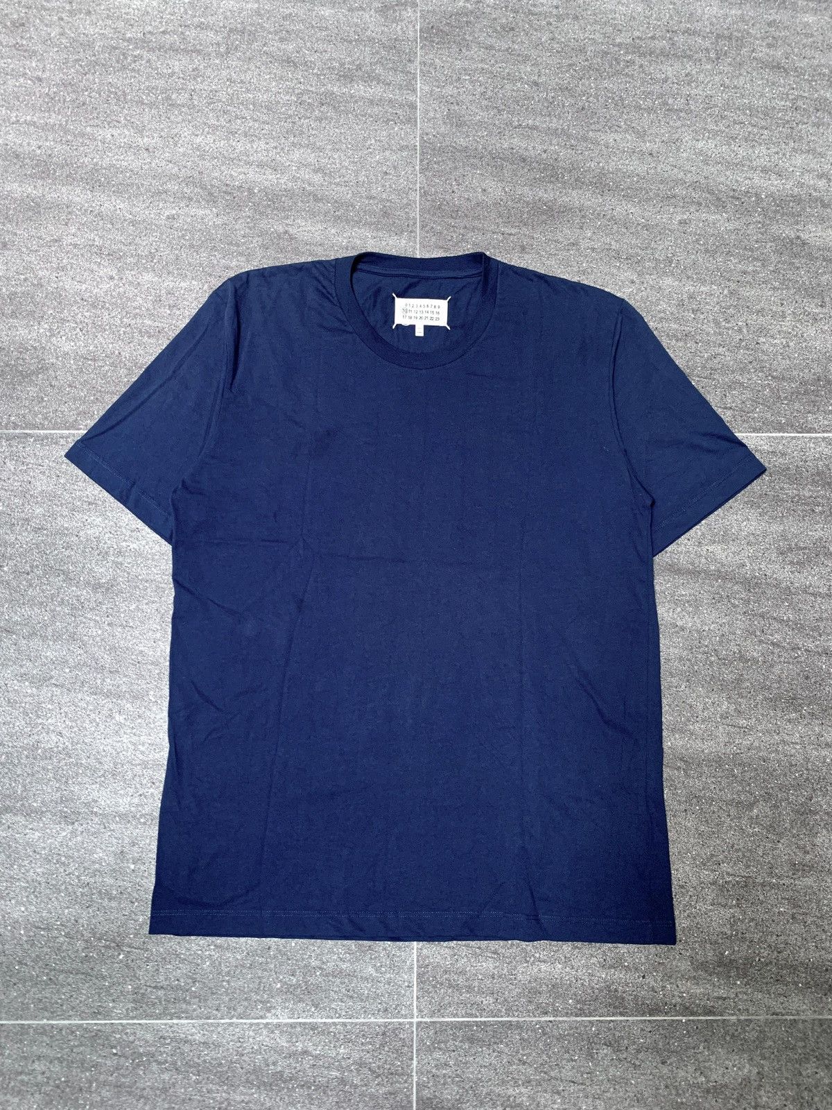 Maison Margiela Blank tee Size US L / EU 52-54 / 3 - 1 Thumbnail