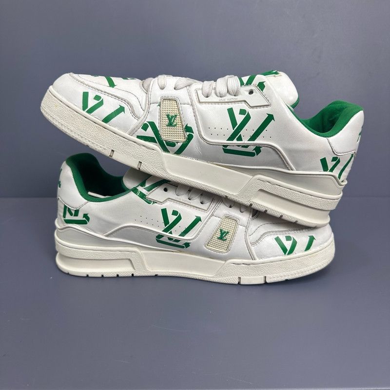 Louis Vuitton Louis Vuitton Low-Top Green and White Sneakers - Size US 8 / EU 41 - 9 Thumbnail