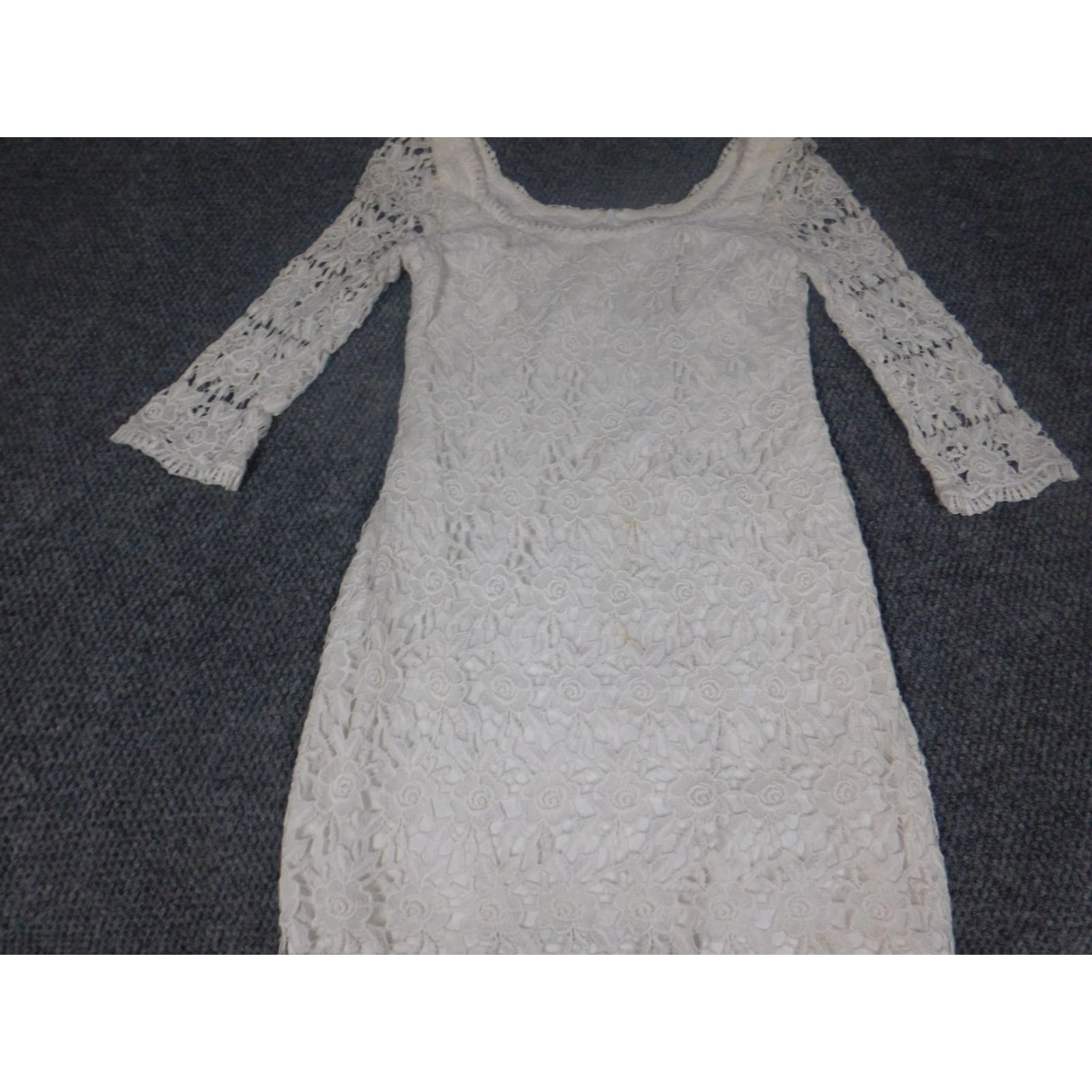 White House Black Market White House Black Market Womens Dress A-Line 6 White Floral Knit Mock Neck Zip Puff Sleeve Knee Length Lined Cotton Rayon Casual Summer Girls/Womens Size M / US 6-8 / IT 42-44 - 2 Thumbnail