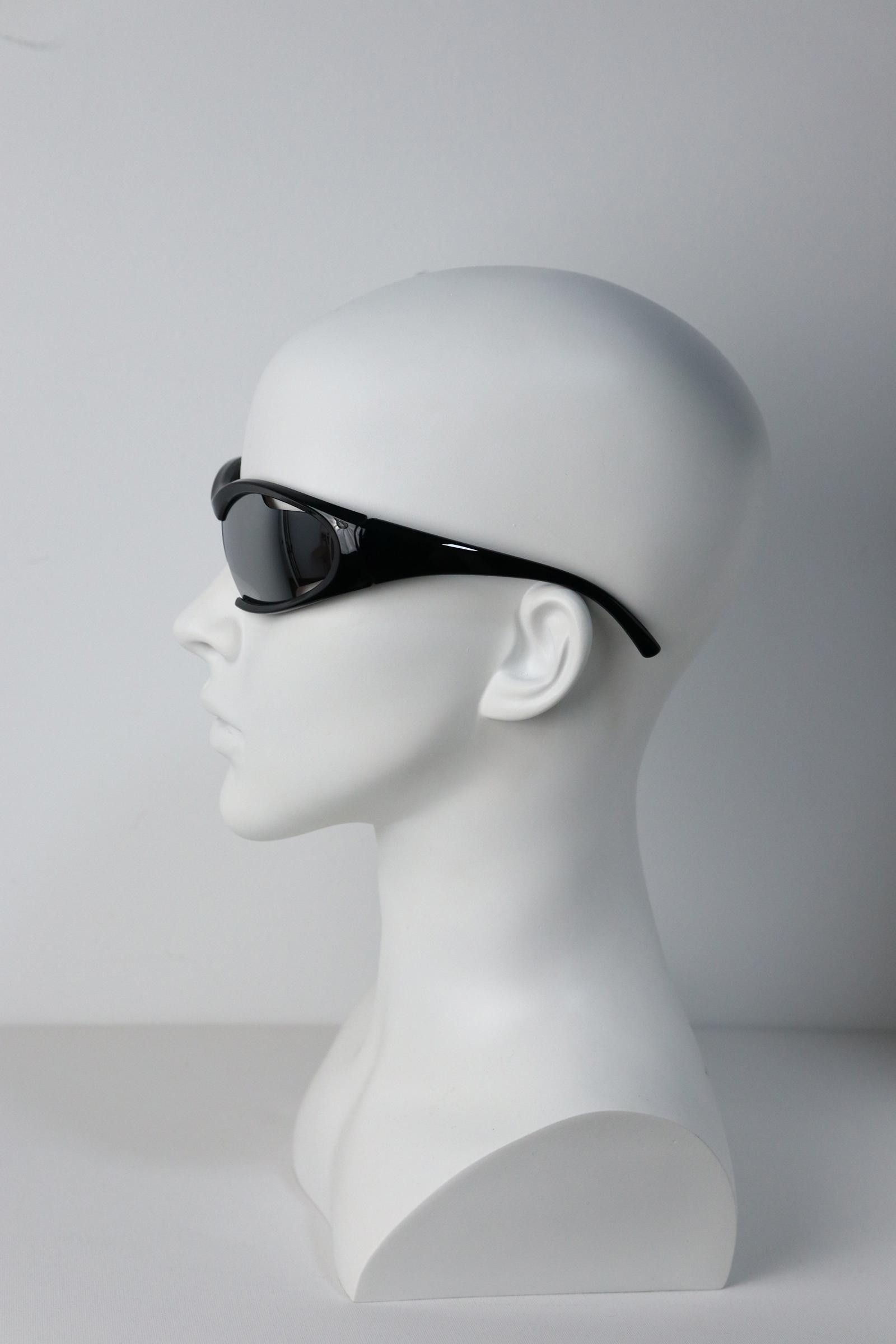 Other Y2k Avant Garde Futuristic Black Sunglasses Unisex OS Size ONE SIZE - 4 Thumbnail