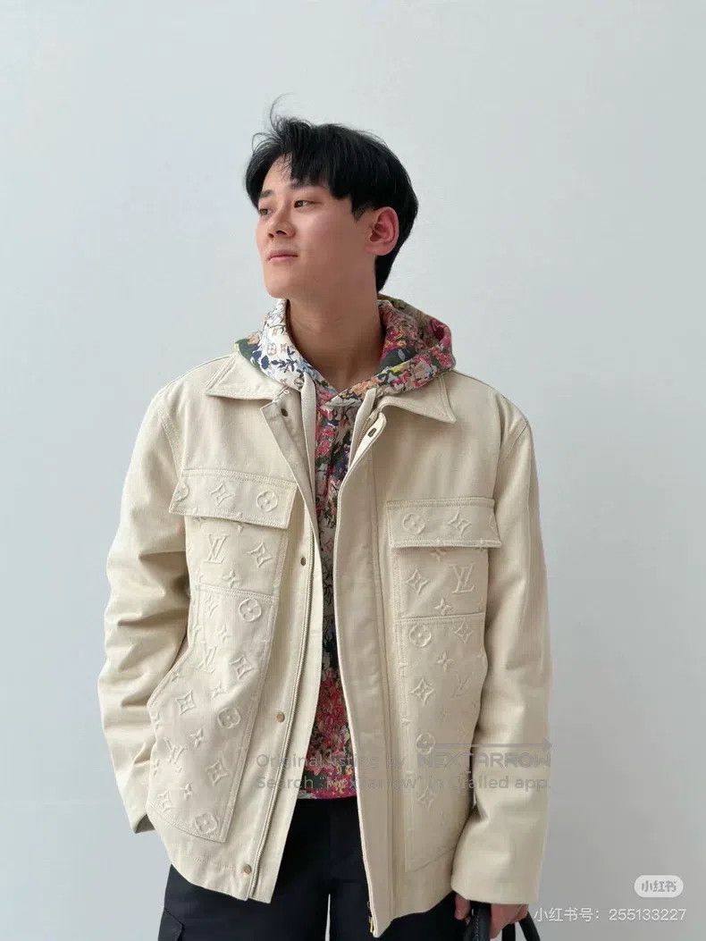 Louis Vuitton Louis Vuitton Lumberjack embossed dark beige jacket Size US S / EU 44-46 / 1 - 8 Thumbnail