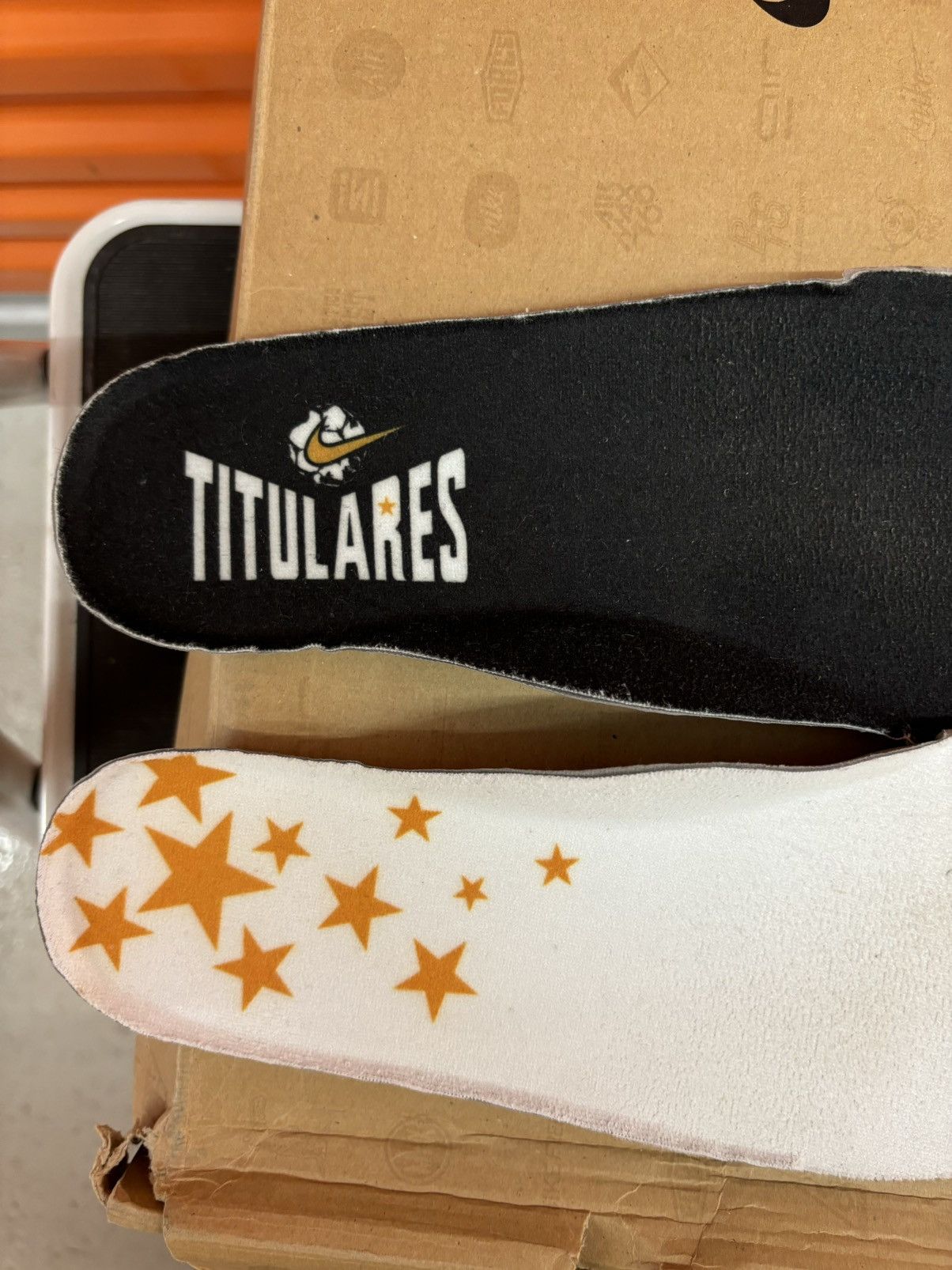 Nike × Vintage ***FINAL DROP***RARE 2008 NIKE AIR FLIGHT 89 QS TITULARES 13 Size US 13 / EU 46 - 24 Thumbnail