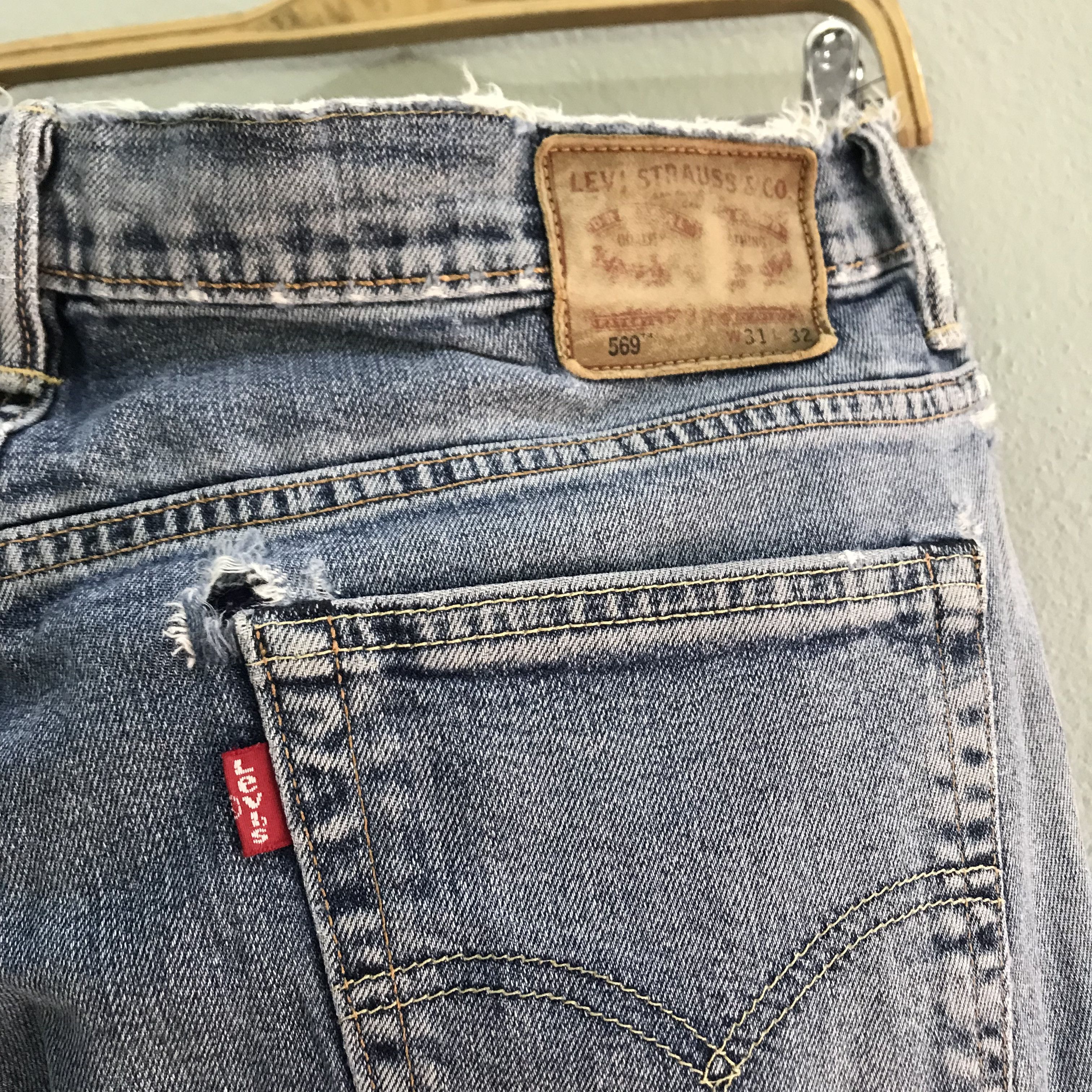 Levi's Vintage Levi’s 569 Relaxed Straight Stone Washed Faded Blue Size US 32 / EU 48 - 9 Thumbnail