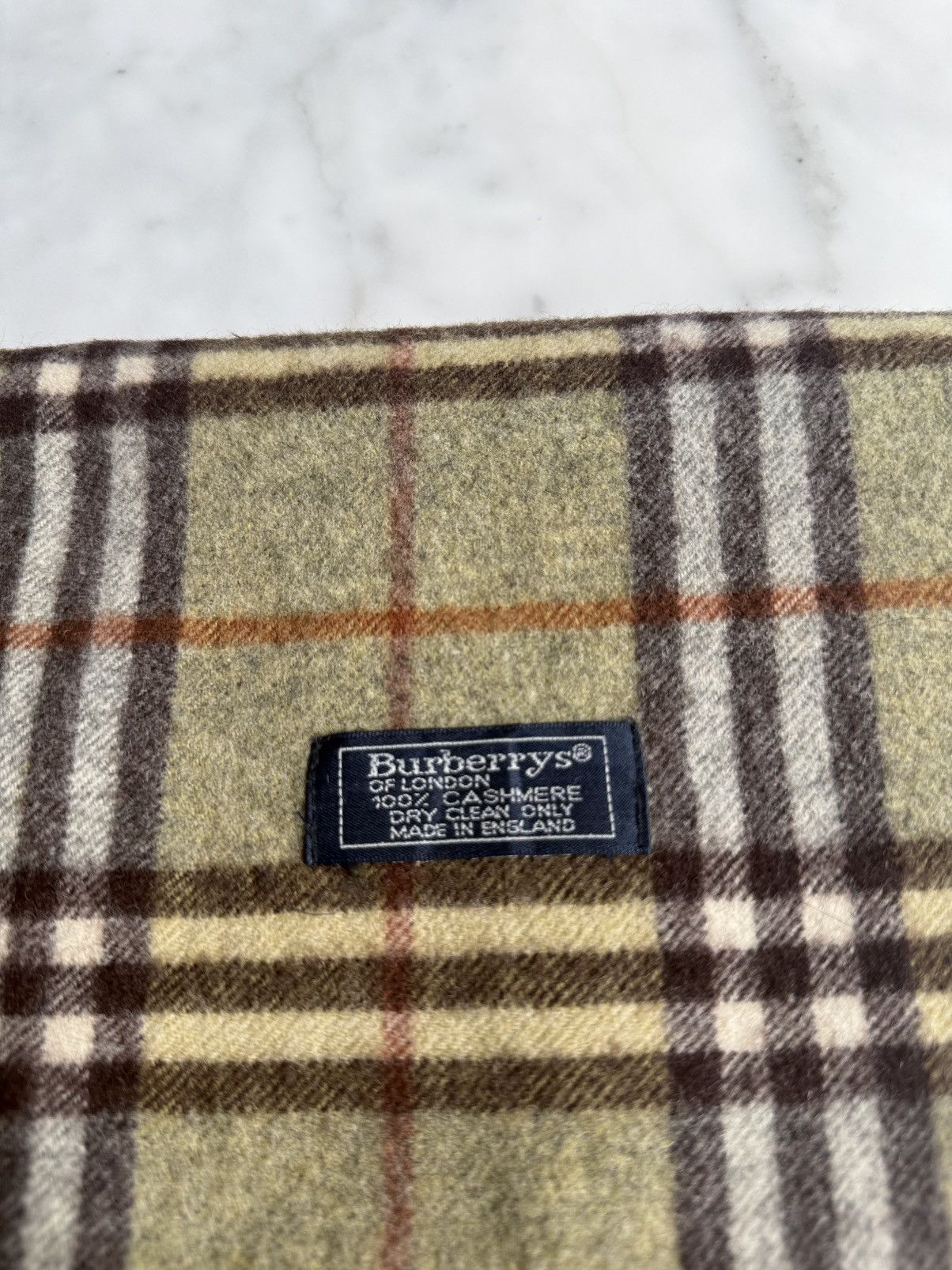 Burberry Pre 1999 Burberrys Vintage 100% Cashmere Scarf Olive Green Size ONE SIZE - 2 Thumbnail