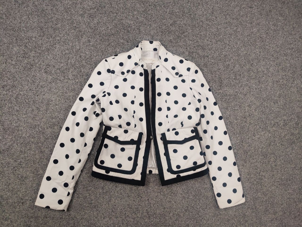 Valentino Valentino Roman Vintage Blazer jacket white black polka dots Size M / US 6-8 / IT 42-44 - 9 Thumbnail