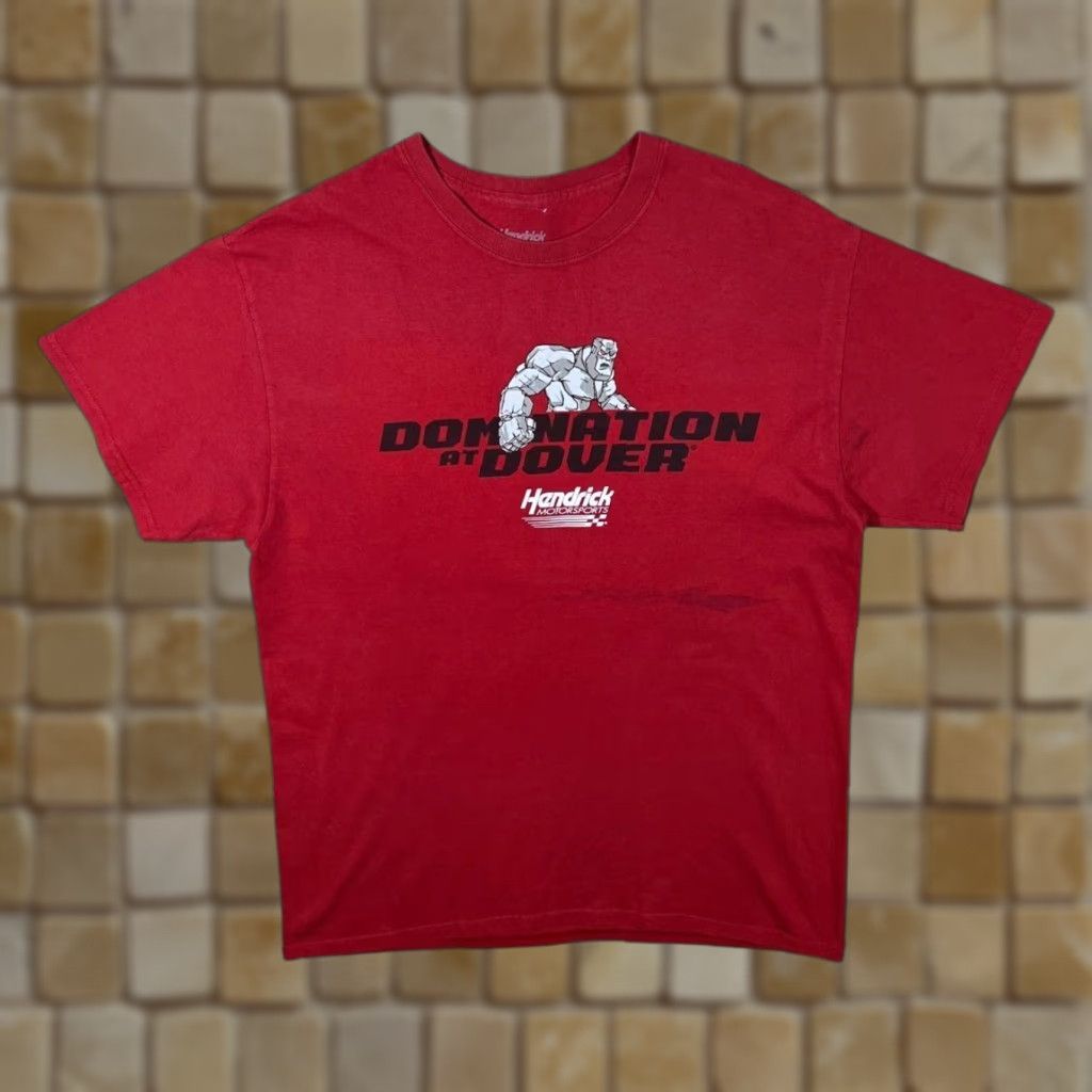 NASCAR Hendrick Motorsports "Domination At Dover" Nascar Racing Graphic Red T-Shirt L Mens Size US L / EU 52-54 / 3 - 1 Thumbnail