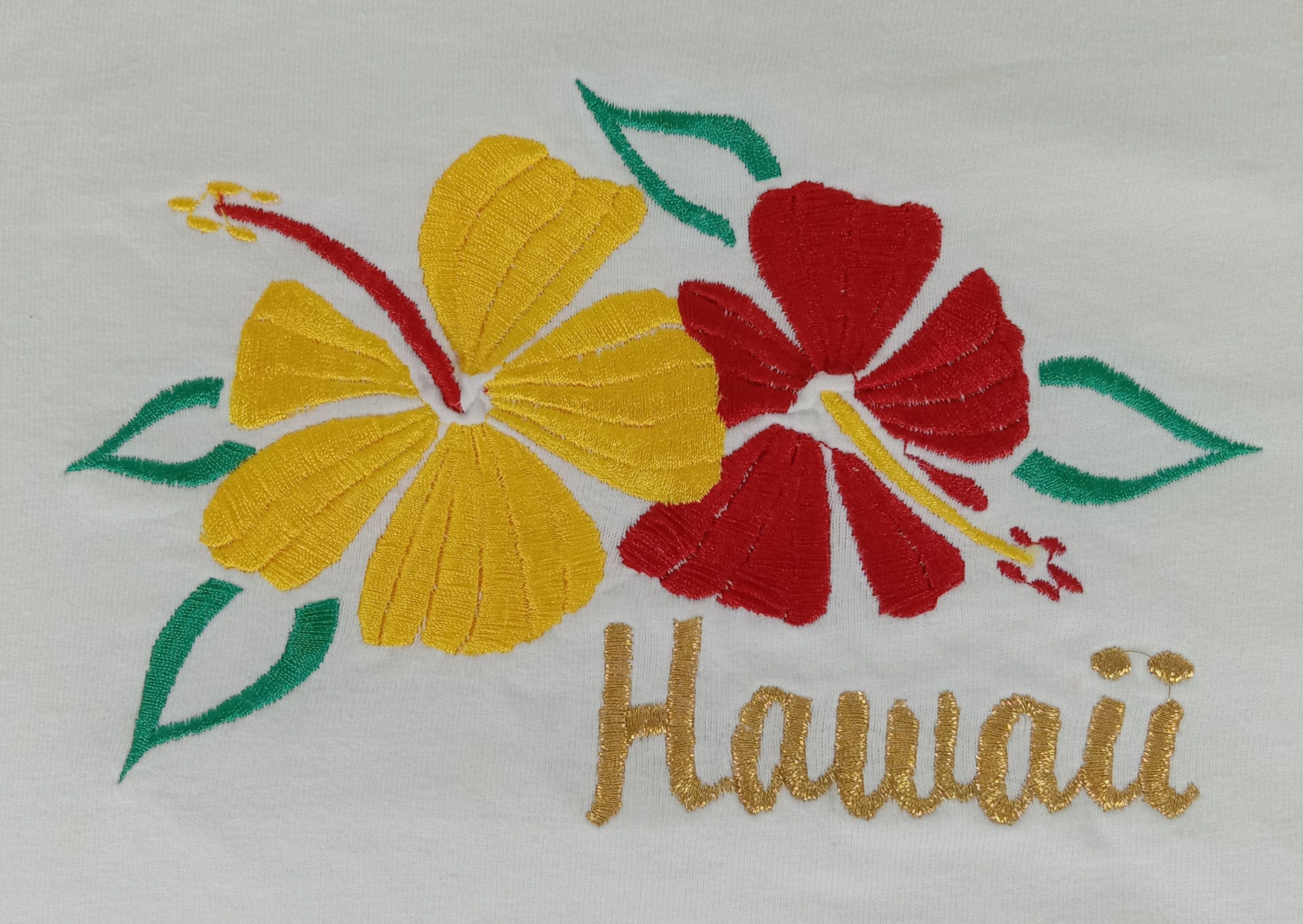 Hanes Vintage Hanes Embroidery Hawaii Flowers T Shirt Size US L / EU 52-54 / 3 - 3 Thumbnail
