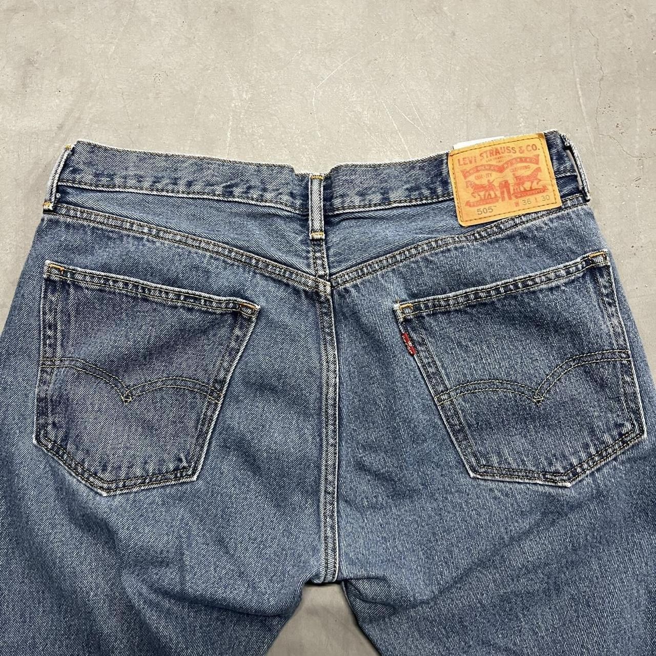 Levi's Crazy Vintage Y2K/2000s Levis Relaxed Fit Medium wash Grunge Denim Jeans! Size US 36 / EU 52 - 7 Thumbnail