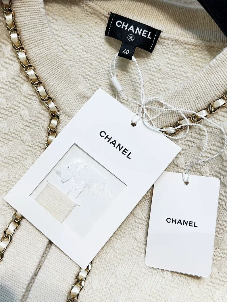 Chanel Chanel 23B autumn and winter preview white leather chain r Size S / US 4 / IT 40 - 4 Thumbnail