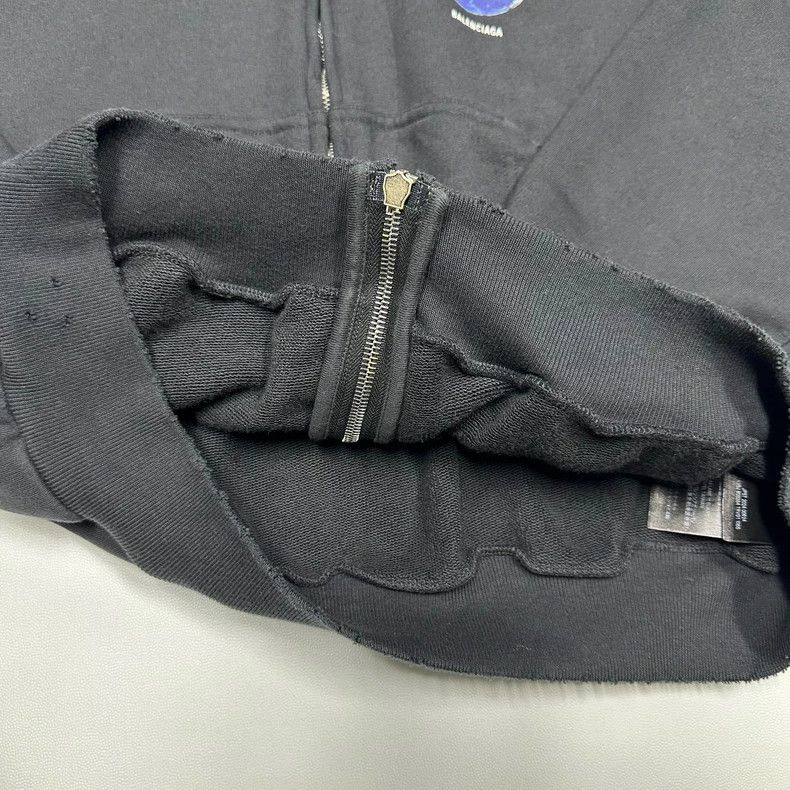 Balenciaga Balenciaga 24 Planet Earth Black Earth Zip Sweatshirt 2502- Size US S / EU 44-46 / 1 - 3 Thumbnail