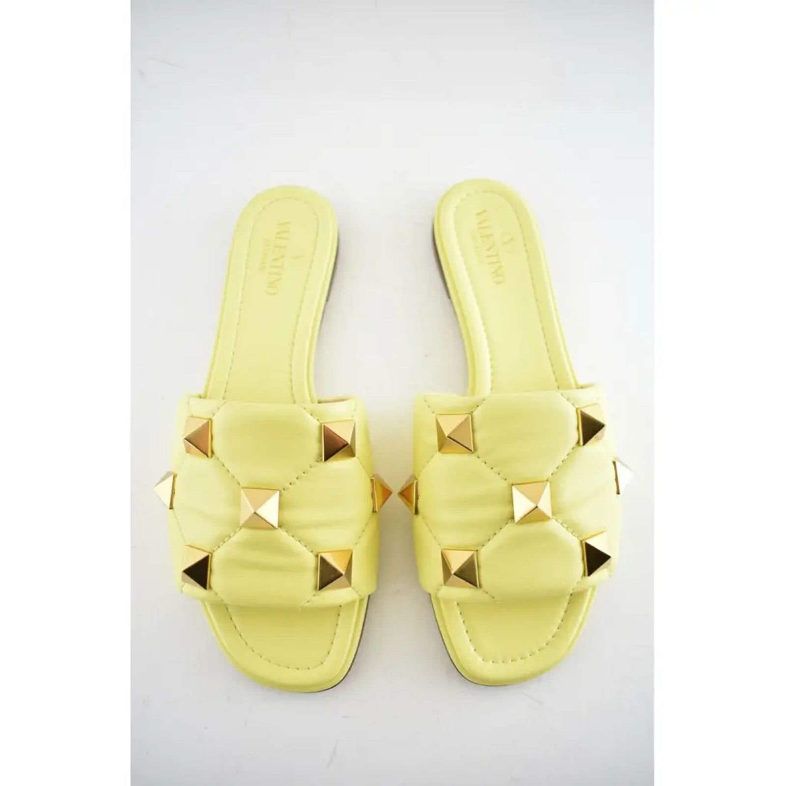 Valentino Valentino Rockstud Roman Stud Lime Yellow Leather Quilted Size US 5 / IT 35 - 7 Thumbnail