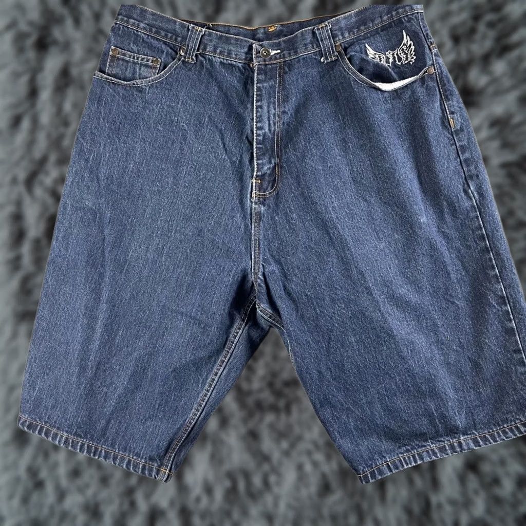 Coogi VTG Coogi Mens Denim Bermuda Shorts 42 Blue Flag Crest Embroidered 5-Pocket Relaxed Streetwear Size US 42 / EU 58 - 1 Thumbnail