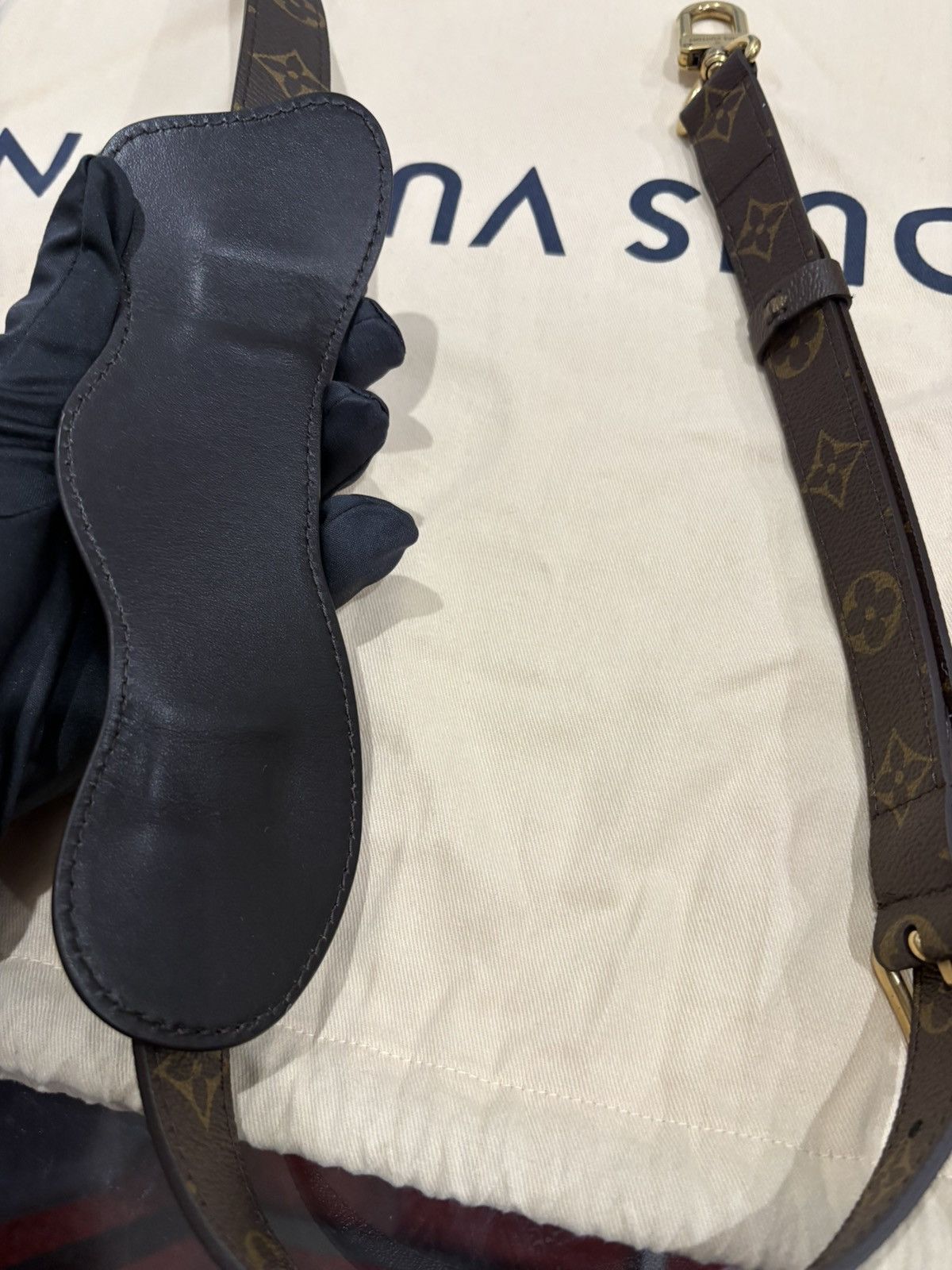 Louis Vuitton Louis Vuitton X Kid Super FW 23 Sac Plat Size ONE SIZE - 10 Thumbnail