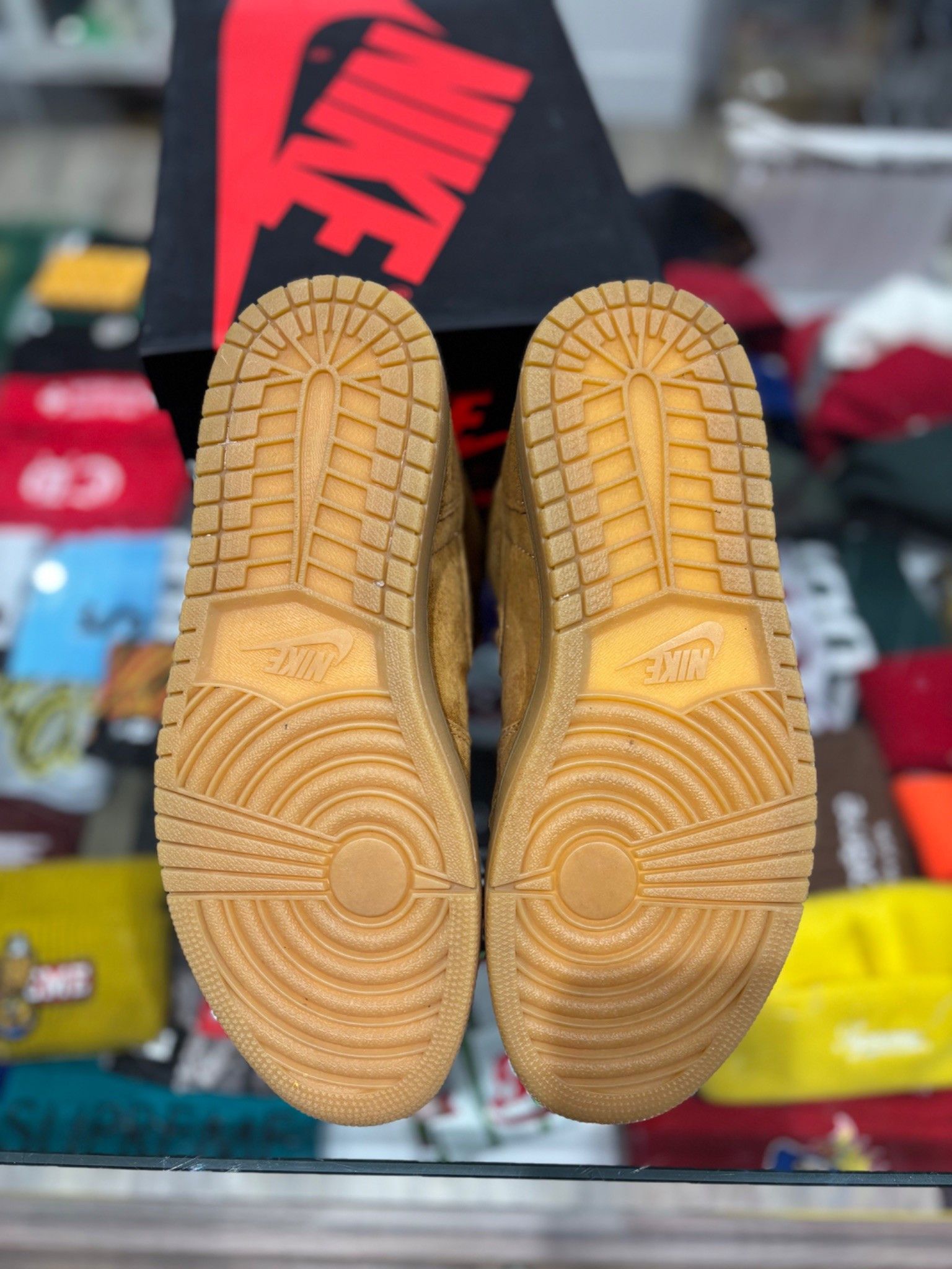Jordan Brand Jordan 1 High Wheat Size US 10.5 / EU 43-44 - 6 Thumbnail