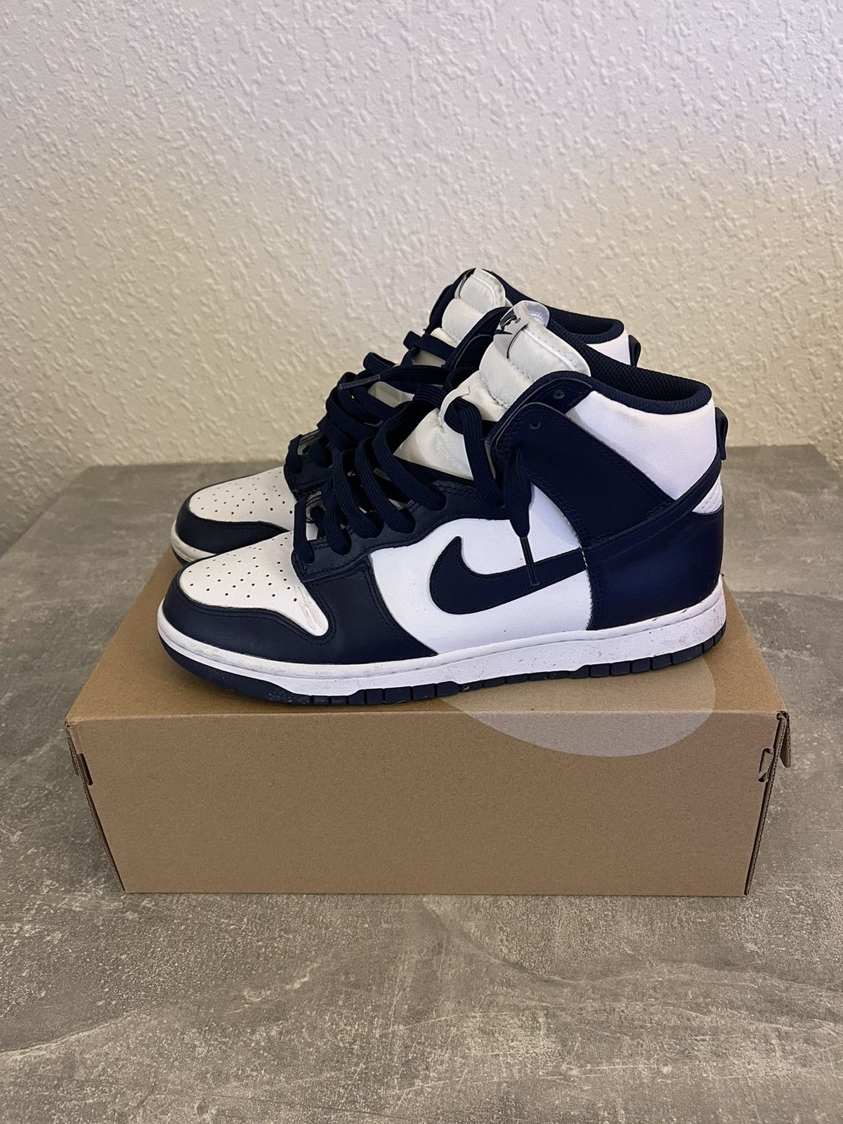 image of Nike High Top Dunk Shoes in Blue, Men's (Size 8.5)