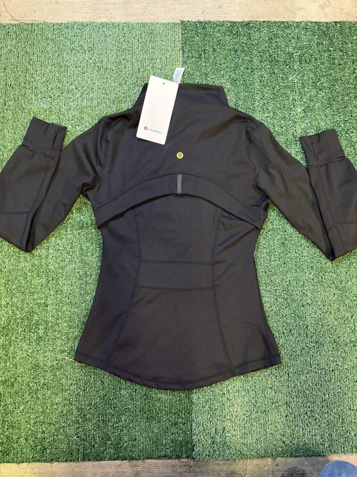 Lululemon Black with gold ripper lululemon Size S / US 4 / IT 40 - 4 Thumbnail