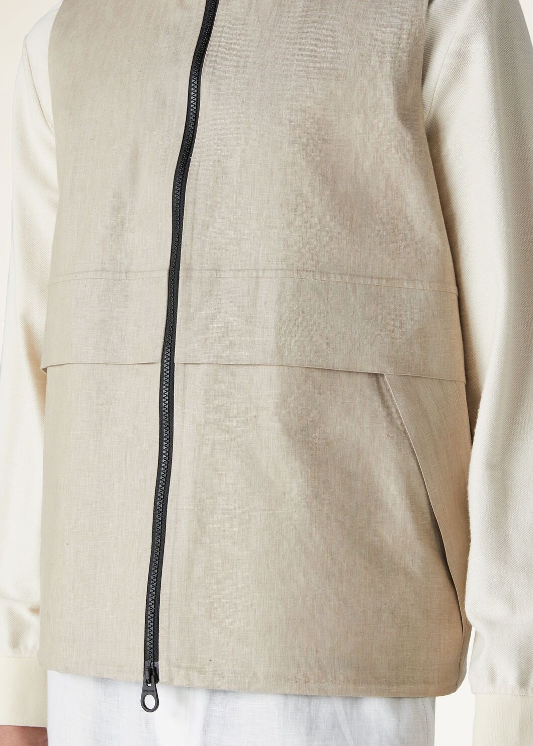 Loro Piana o1w1db10125 FAO0326 Miki Vest in Beige Size US XL / EU 56 / 4 - 3 Thumbnail