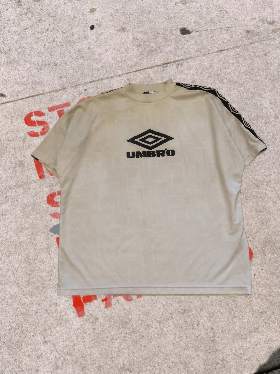 Umbro Vintage Y2K Umbro Graphic Tee STREETWEAR Size US XL / EU 56 / 4 - 1 Thumbnail