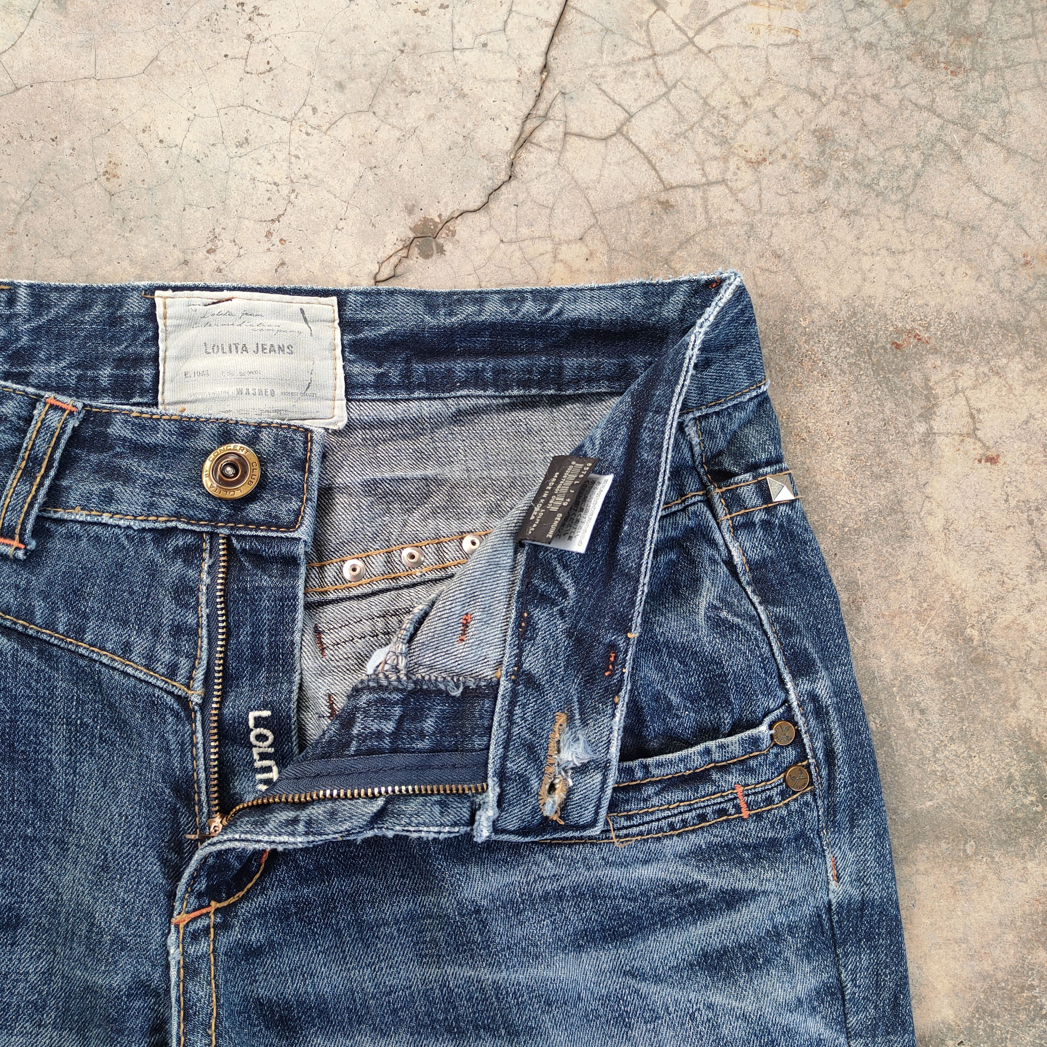 Japanese Brand VINTAGE LOLITA JAPANESE FADED DISTRESSED DENIM JEAN PANTS Size US 33 - 7 Thumbnail