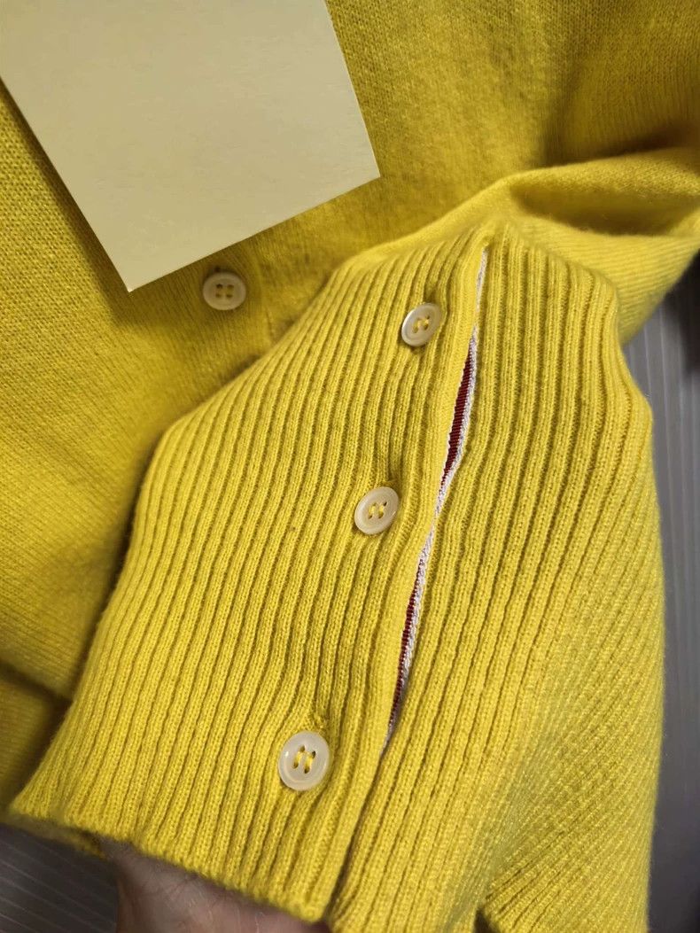 Thom Browne Thom Browne size0 Lemon yellow four stripes pure cashmere s Size US XS / EU 42 / 0 - 4 Thumbnail