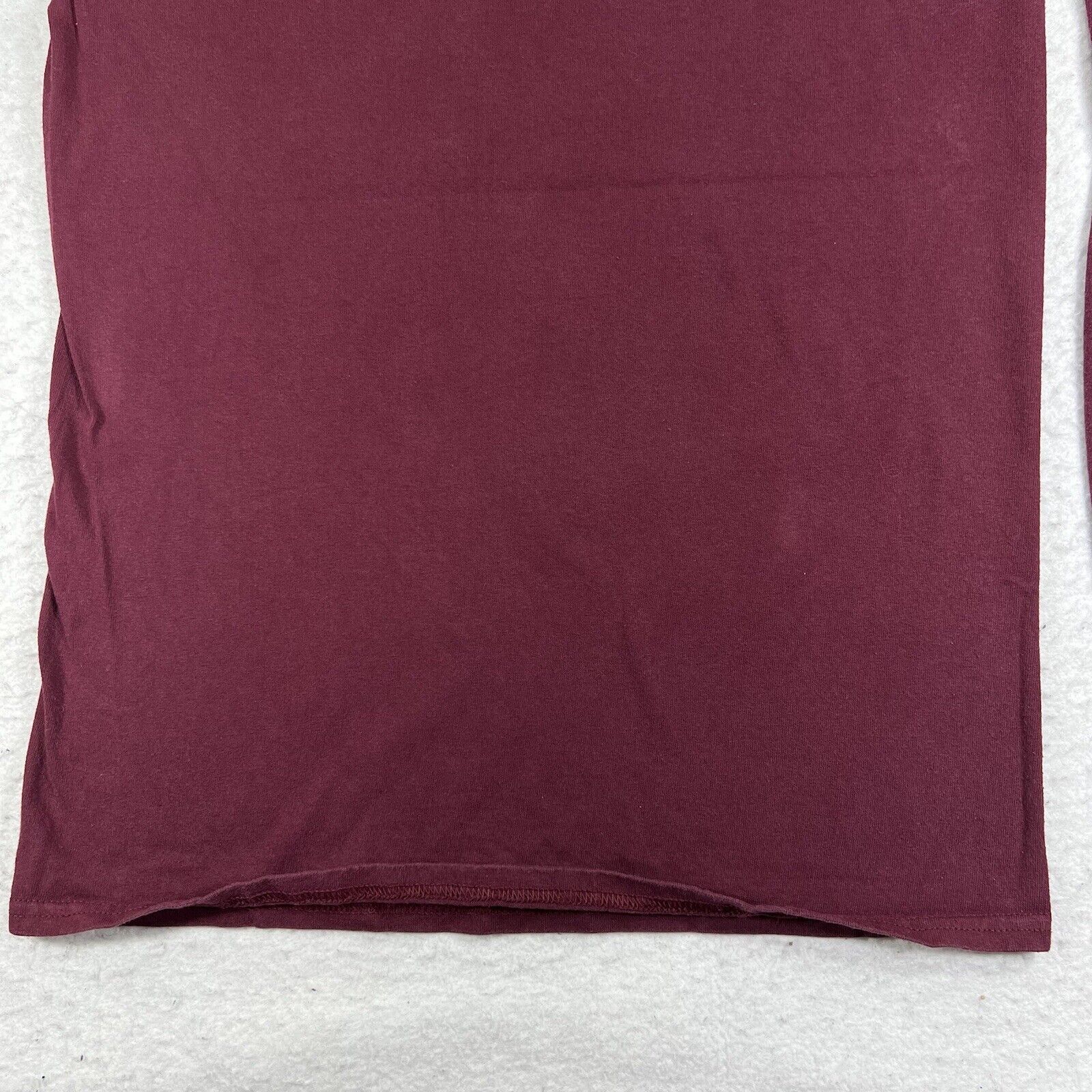 Gildan Panic! At The Disco Small Maroon Long Sleeve Graphic T Shirt Size US S / EU 44-46 / 1 - 6 Thumbnail