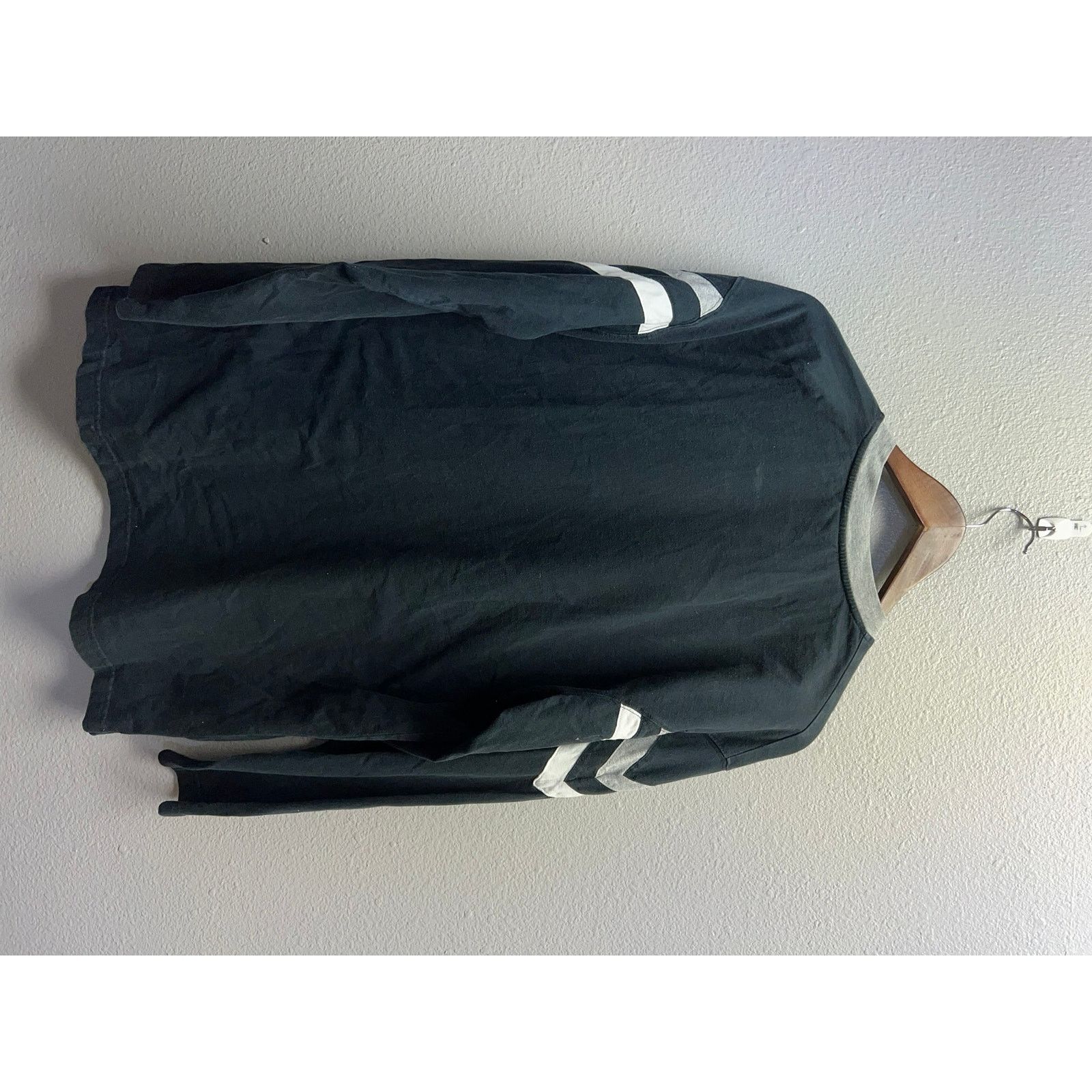 NFL Oakland Raiders Long Sleeve Shirt Tee NFL Black Silver XL Size US XL / EU 56 / 4 - 6 Thumbnail