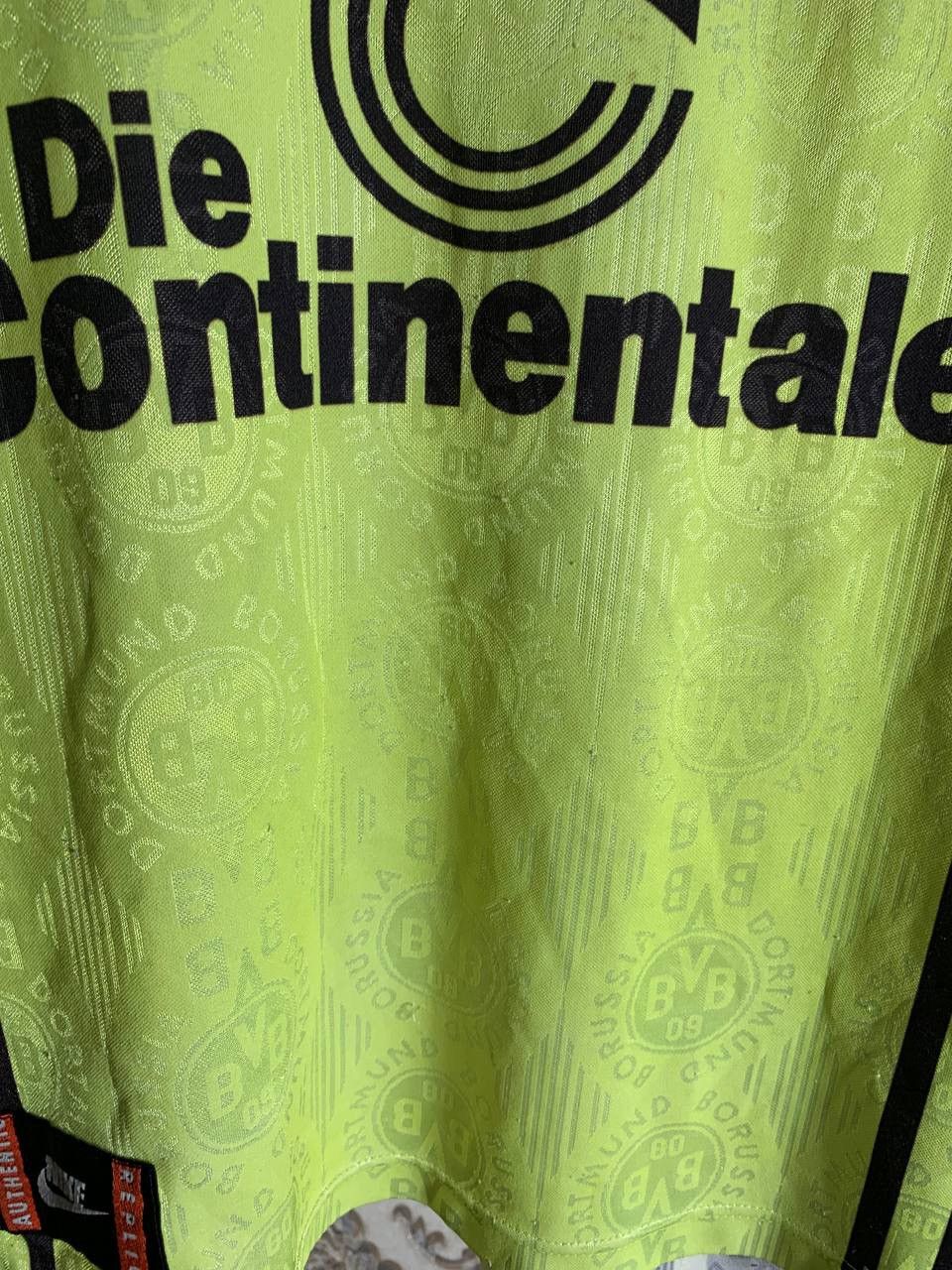Nike VINTAGE NIKE FC BORUSSIA DORTMUND GERMANY SOCCER JERSEY 90s Size US XS / EU 42 / 0 - 13 Thumbnail