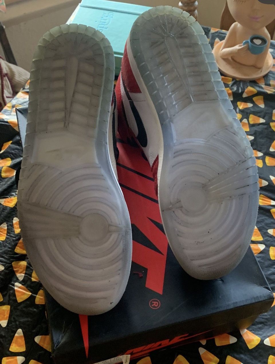 Jordan Brand Jordan 1 Origin story Size US 10.5 / EU 43-44 - 4 Thumbnail