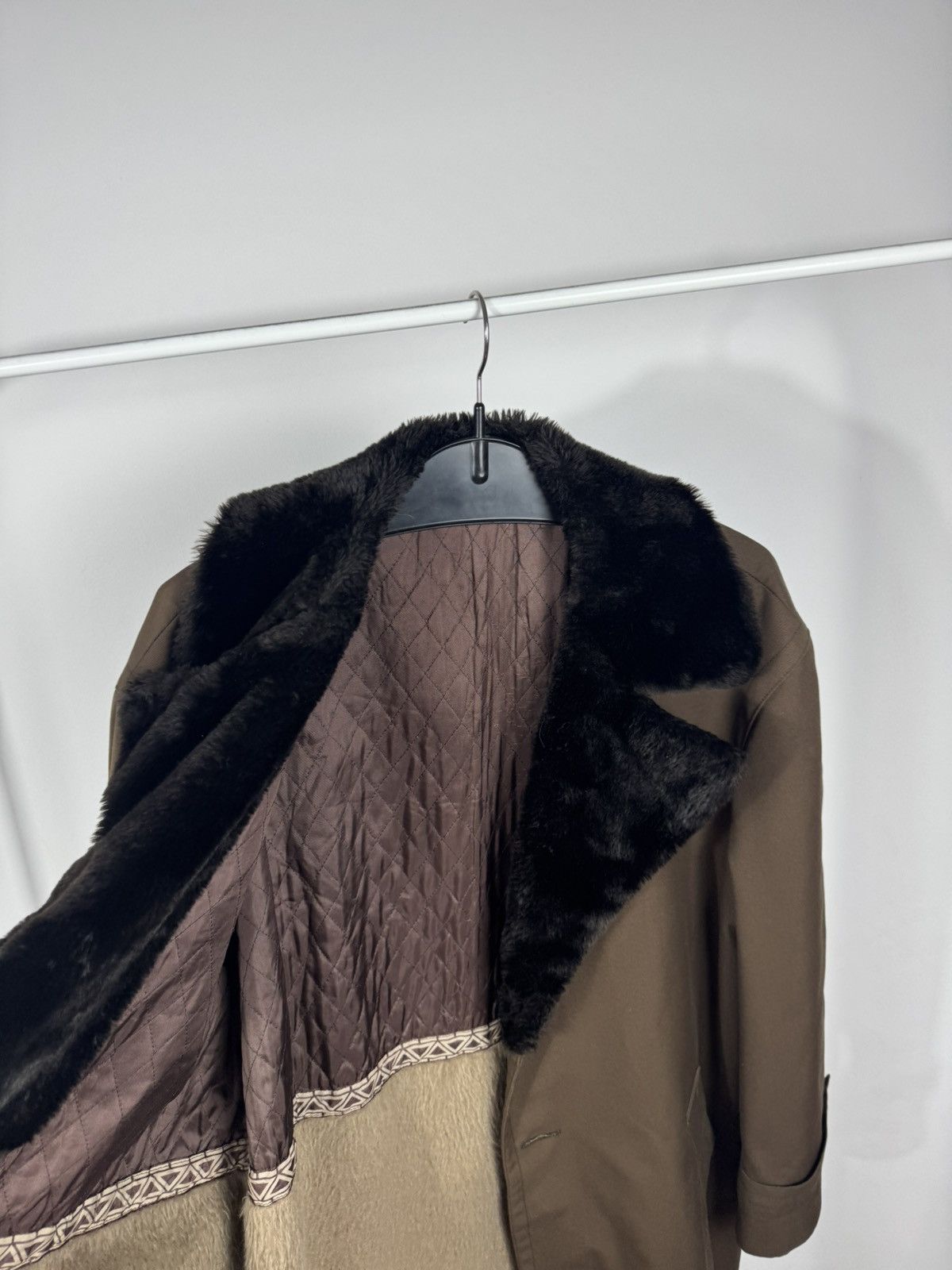 Other Vintage Brown Coat Faux Fur Collar Lined Winter Overcoat L Size US L / EU 52-54 / 3 - 8 Thumbnail