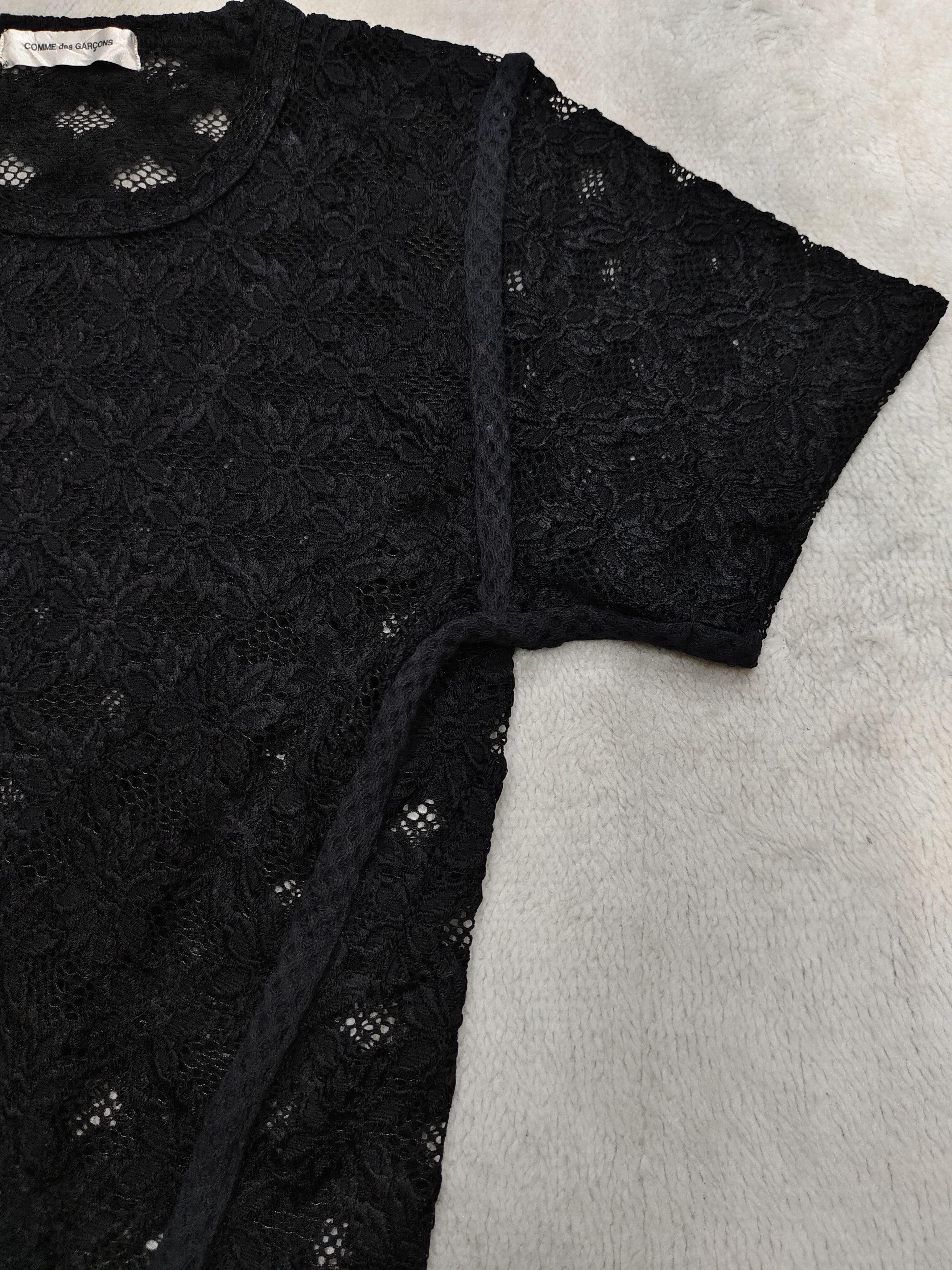Comme des Garcons 2000s CDG🔥 Gothic Minimalist Floral Crochet Lace MeshTop Size M / US 6-8 / IT 42-44 - 2 Thumbnail