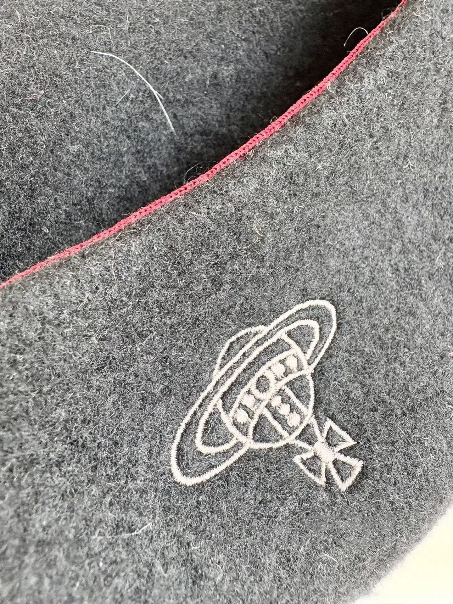 Vivienne Westwood Vivienne Westwood Vintage Saturn Beret. Size ONE SIZE - 5 Thumbnail