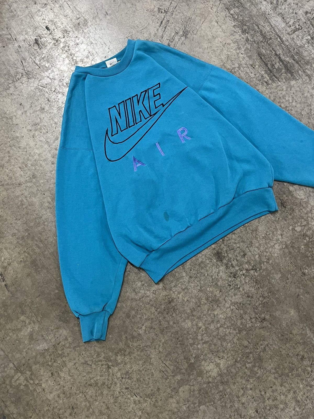 Nike × Vintage Nike Air spell out center swoosh vintage crewneck hype rare Size US L / EU 52-54 / 3 - 4 Thumbnail