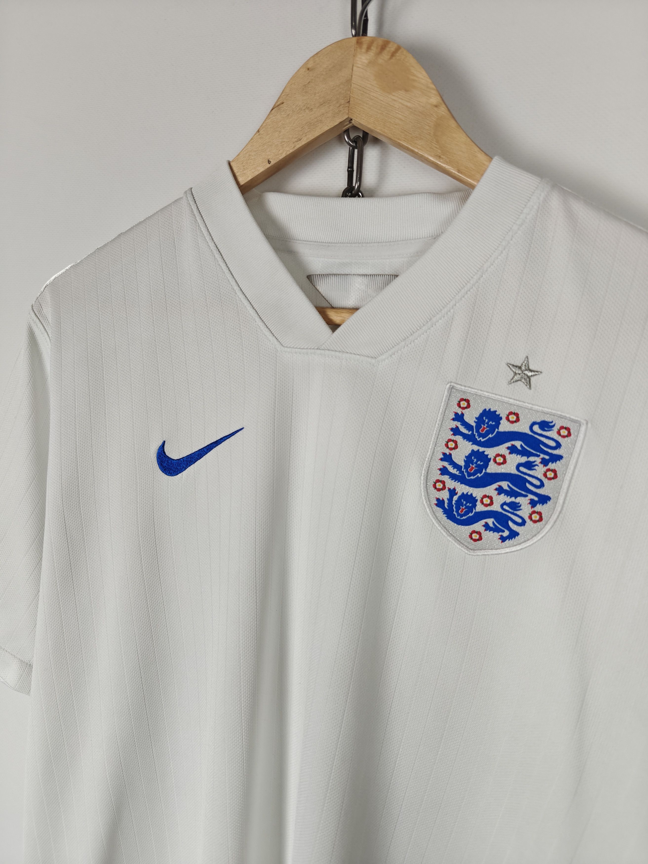 Nike Nike England Home Shirt White Dri-Fit Size L Official Size US L / EU 52-54 / 3 - 7 Thumbnail