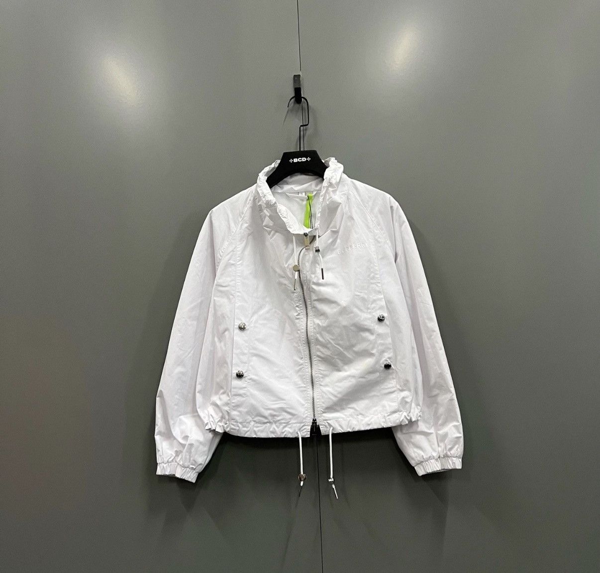 Burberry Burberry 23 White Drawstring Hooded Jacket J41 Size S / US 4 / IT 40 - 1 Thumbnail