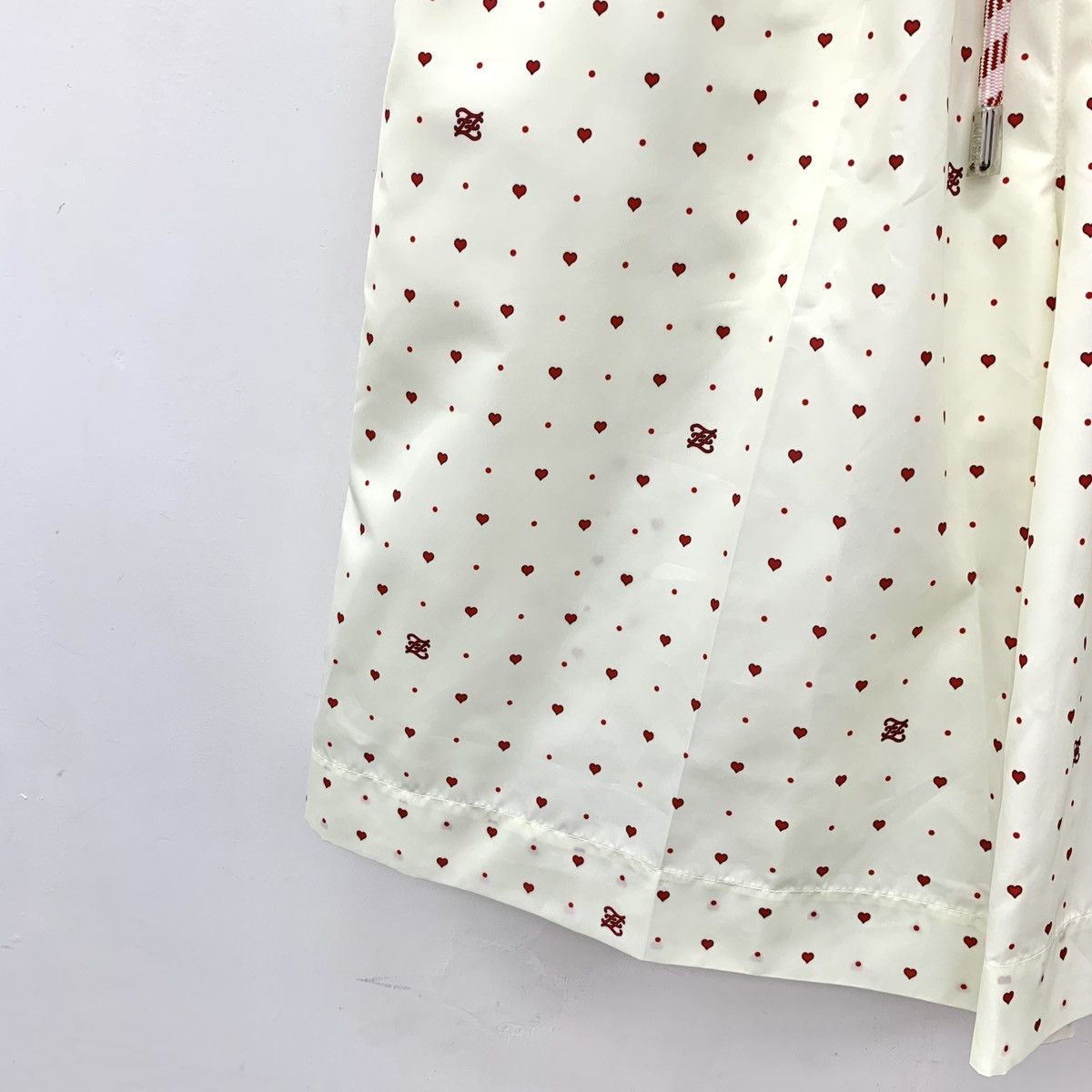 Fendi Fendi Beige All-over Heart Printed Casual Shorts K26WX Size 27" / US 4 / IT 40 - 4 Thumbnail