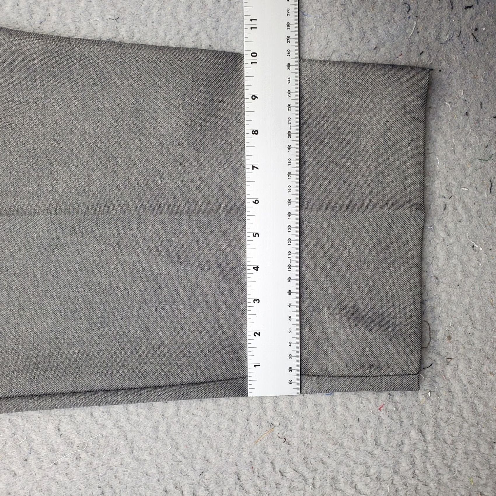 Vintage Alfred Dunner Crop Pants Womens 18W Gray Classic Fit Elastic Waist Slash Pocket Pantss Size 40" / US 18 - 5 Thumbnail