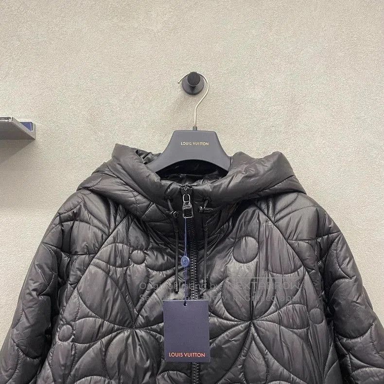 Louis Vuitton LV Black Floral Quilted Down Jacket . Size US M / EU 48-50 / 2 - 4 Thumbnail