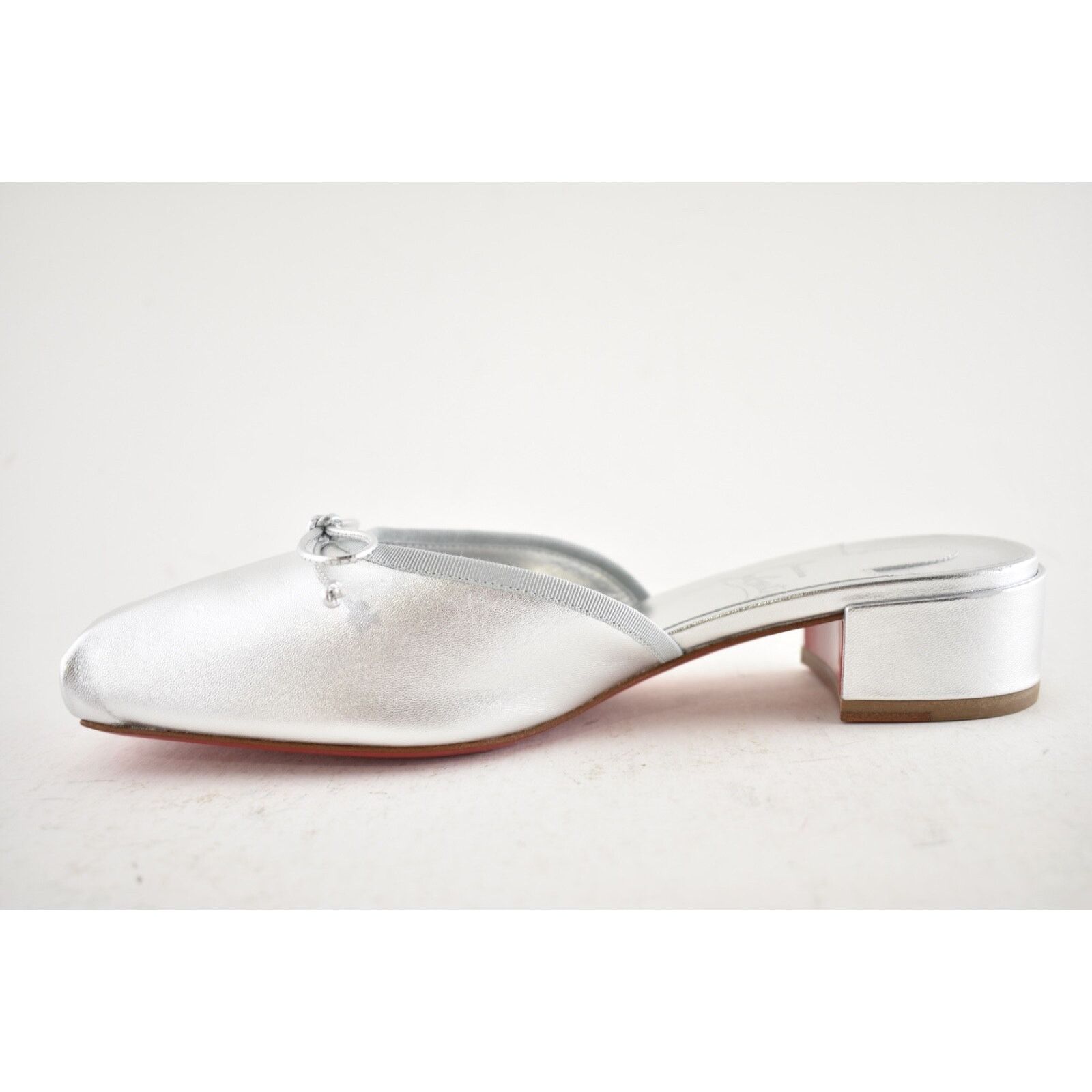 Christian Louboutin Christian Louboutin Mimiflirt 30 Silver Ballet Ballerina Size US 10 / IT 40 - 13 Thumbnail