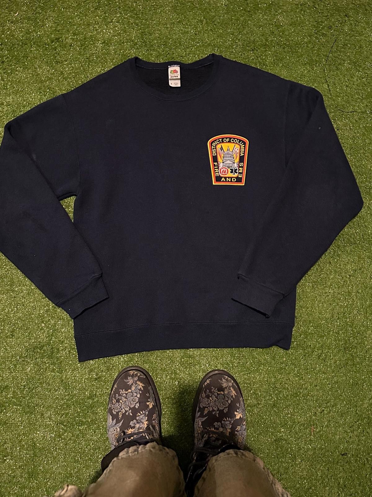 Fruit Of The Loom Vintage Fruit of the Loom Fire Department Sweatshirt Size ONE SIZE - 3 Thumbnail