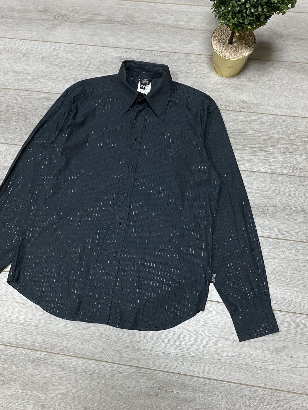 Versace Jeans Couture Versace jeans couture medusa shiny stripped shirt buttons Size US XL / EU 56 / 4 - 3 Thumbnail