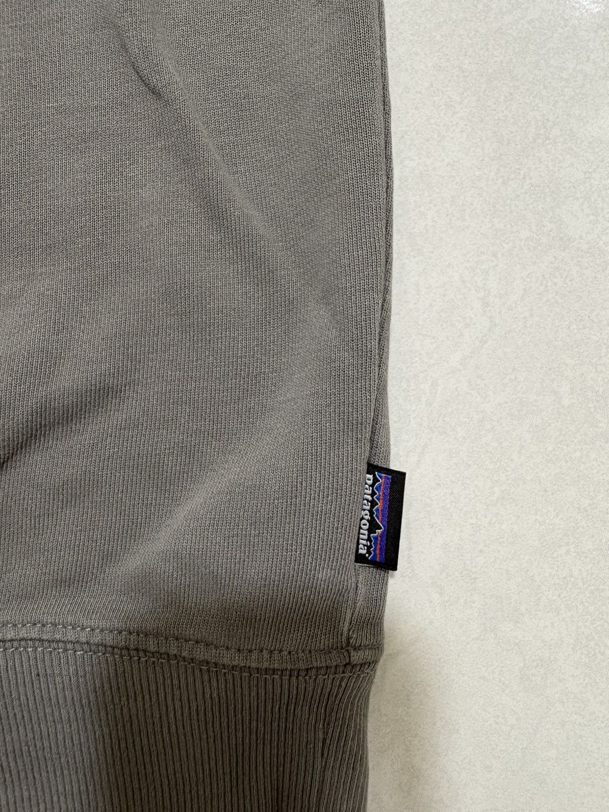 Patagonia Patagonia big logo on back sweatshirt Size US M / EU 48-50 / 2 - 4 Thumbnail