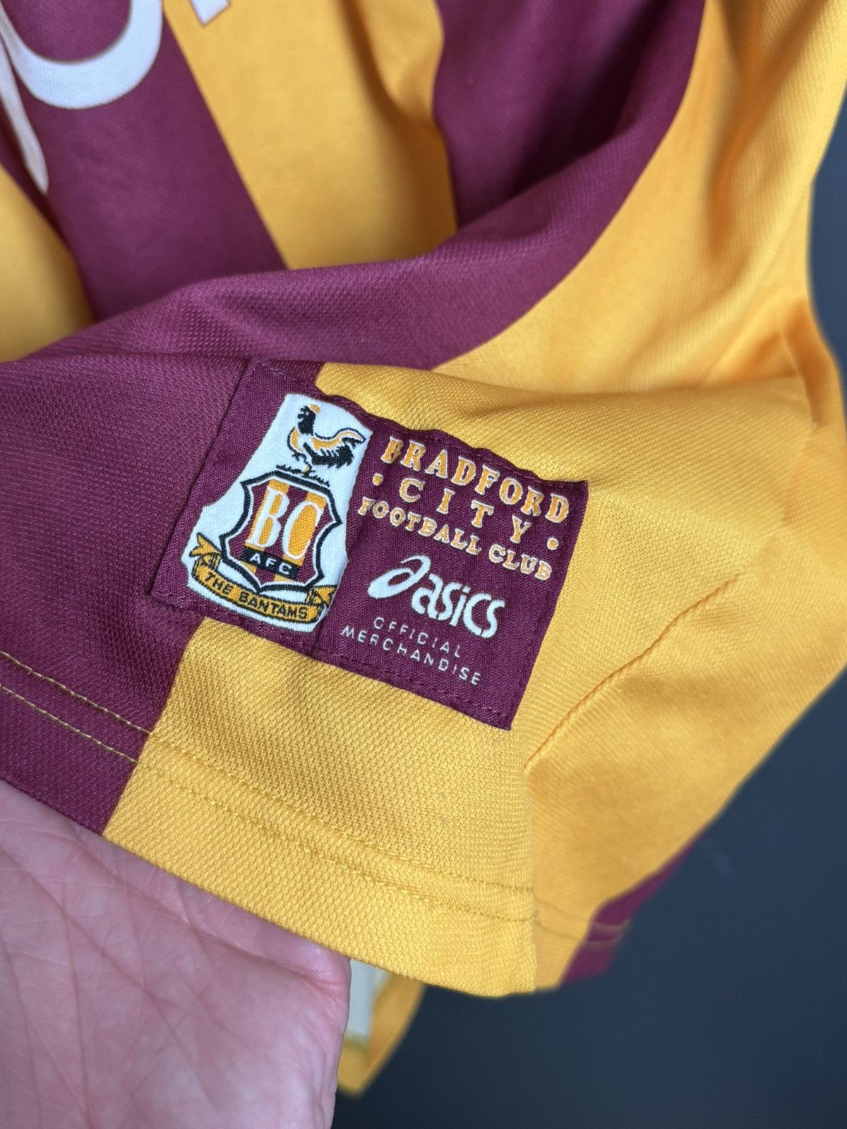Asics Bradford City 99/01 Home Football Jersey Size US S / EU 44-46 / 1 - 4 Thumbnail
