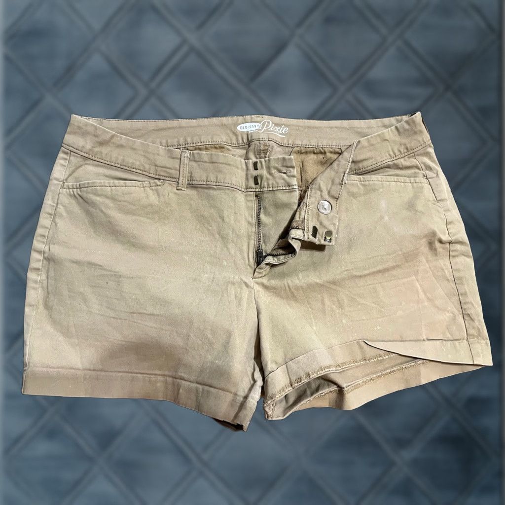 Old Navy Old Navy Khaki The Pixie Mid Rise Chino Shorts Womens 12 Regular Beige Cotton Spandex Pockets 3.5in Inseam Flat Front Button Zip Casual Preppy Size 34" / US 12 / IT 48 - 1 Thumbnail